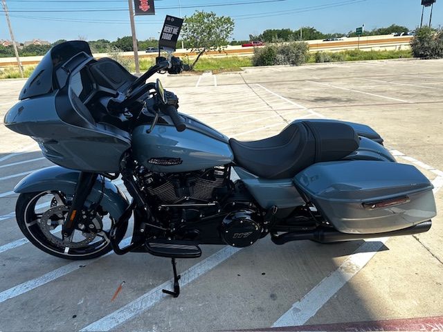 2024 Harley-Davidson Road Glide® 3