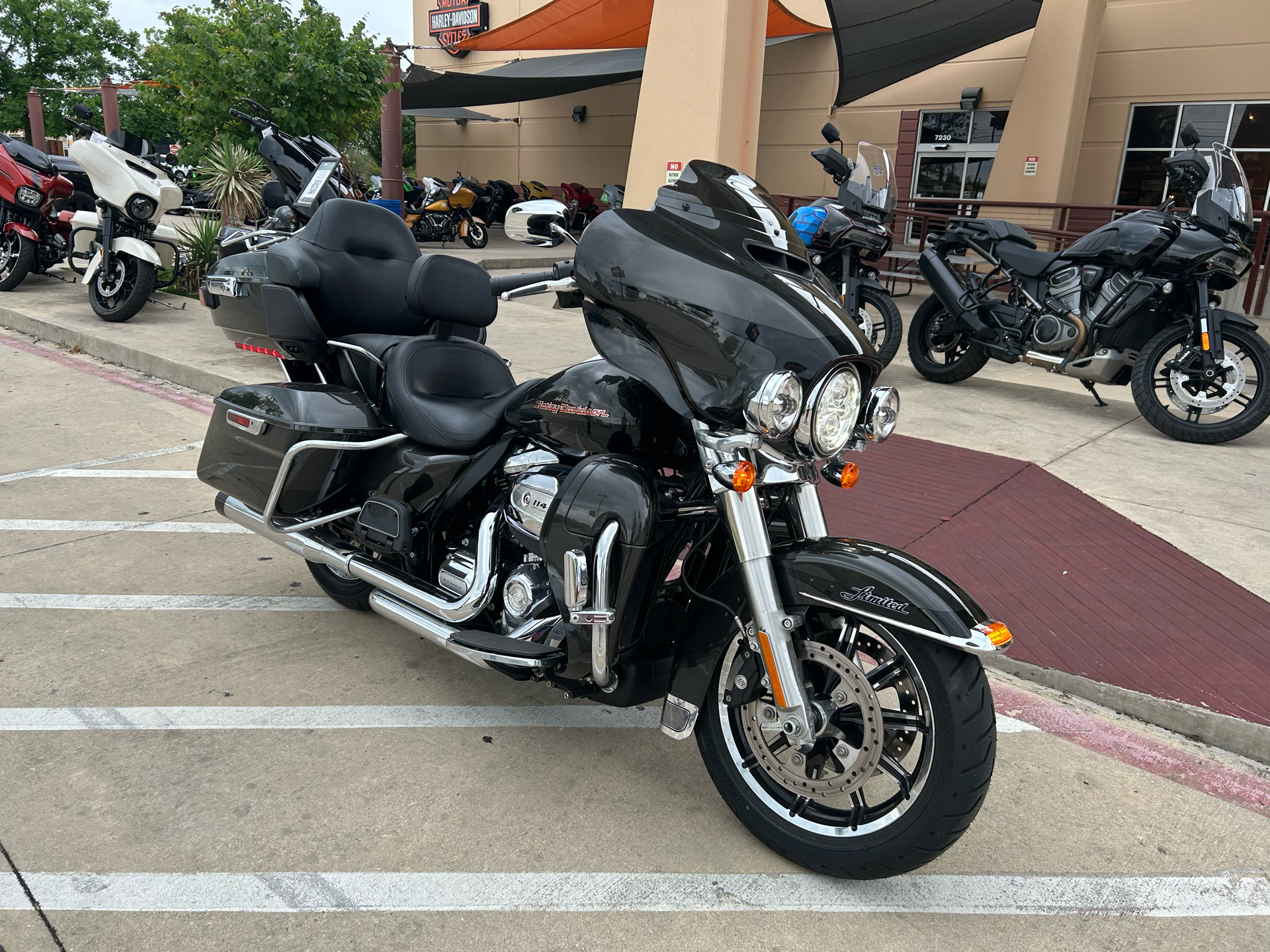 2019 Harley-Davidson Ultra Limited in San Antonio, Texas - Photo 2