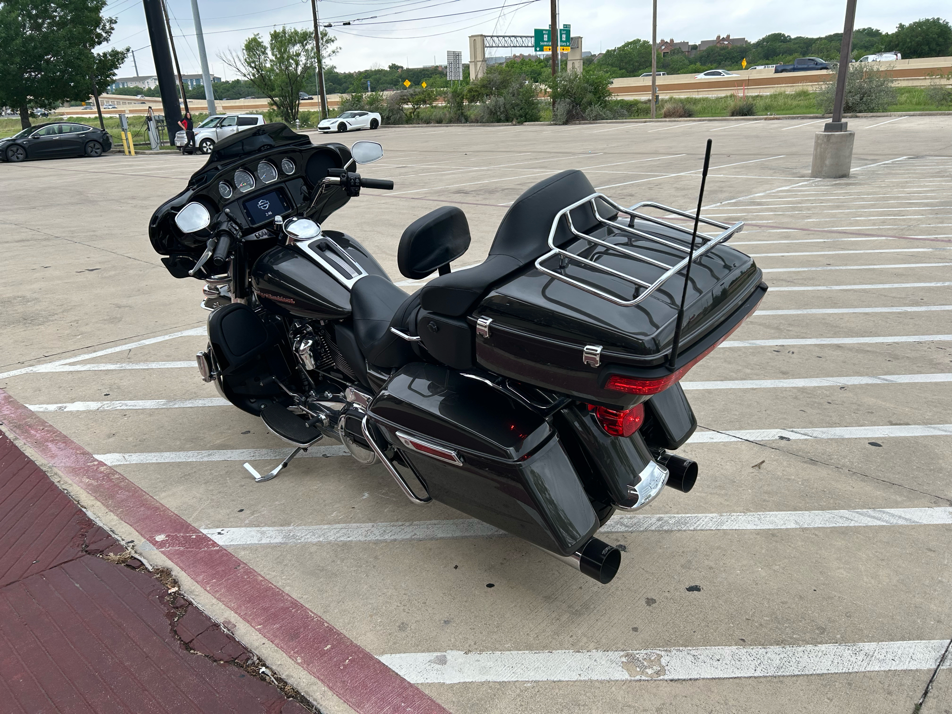 2019 Harley-Davidson Ultra Limited in San Antonio, Texas - Photo 6