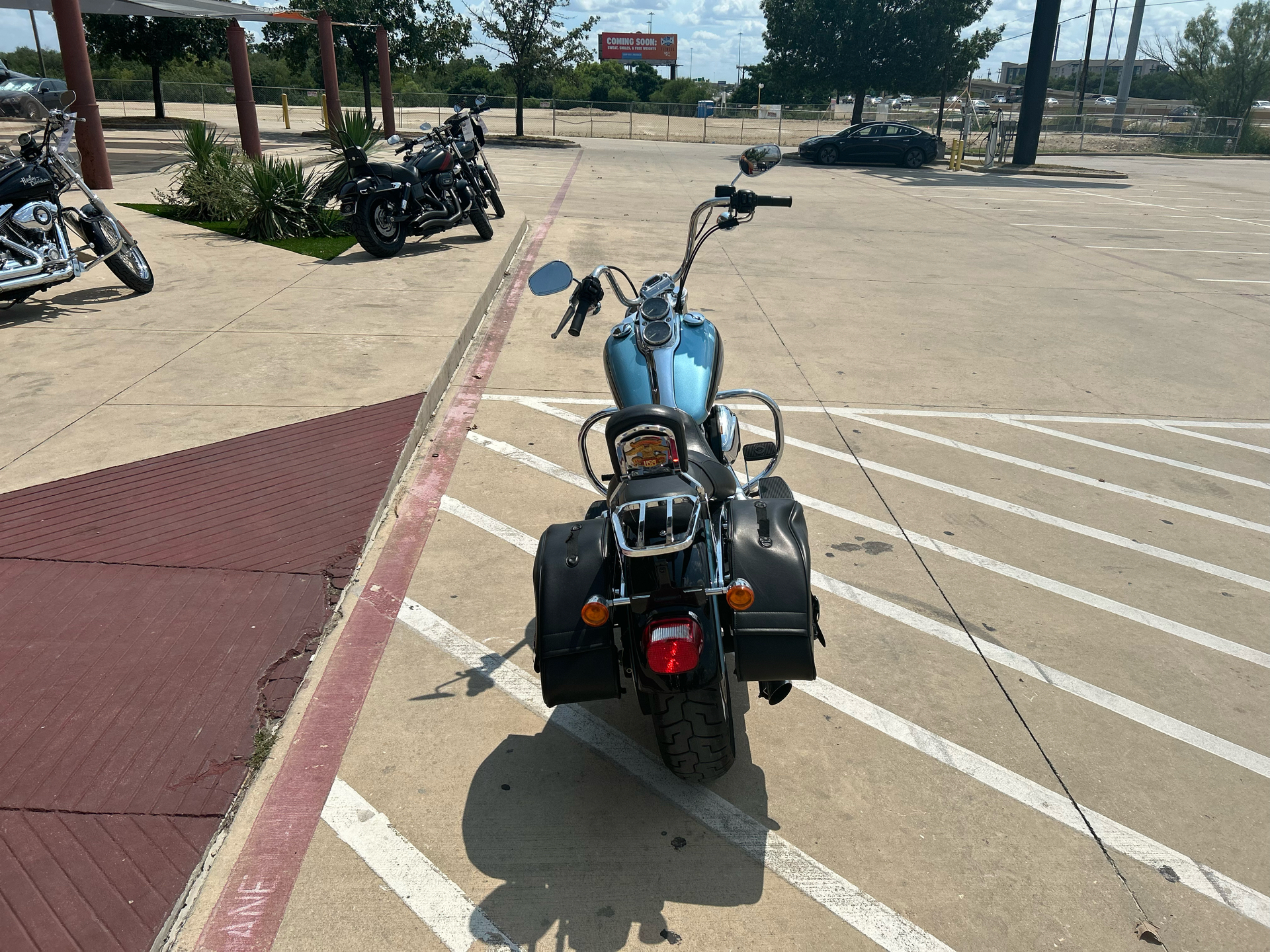 2008 Harley-Davidson Dyna® Low Rider® in San Antonio, Texas - Photo 7