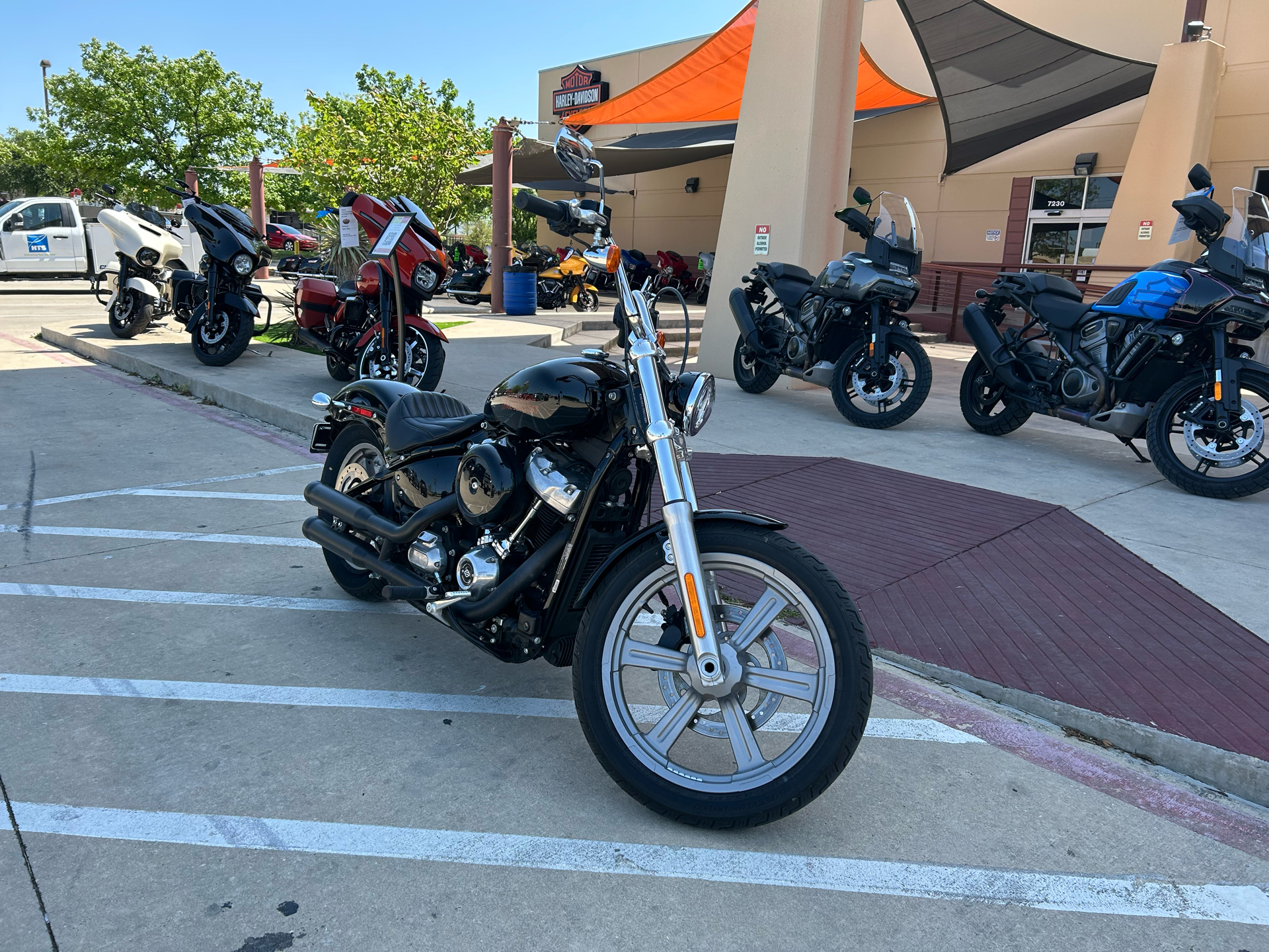 2023 Harley-Davidson Softail® Standard in San Antonio, Texas - Photo 2
