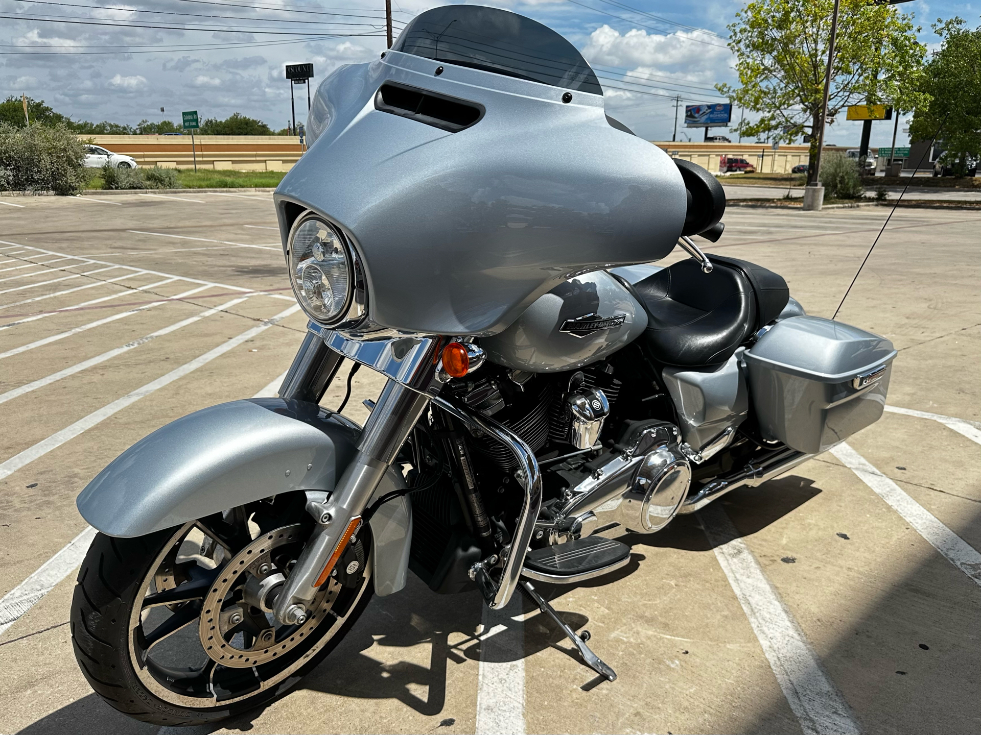 2023 Harley-Davidson Street Glide® in San Antonio, Texas - Photo 4