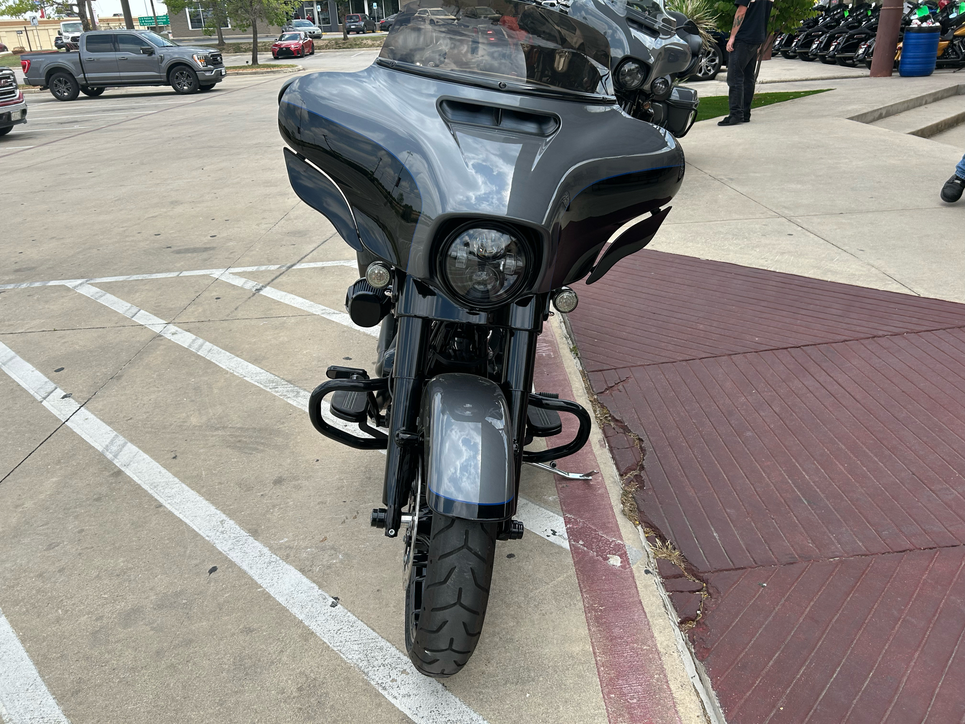 2021 Harley-Davidson Street Glide® Special in San Antonio, Texas - Photo 3