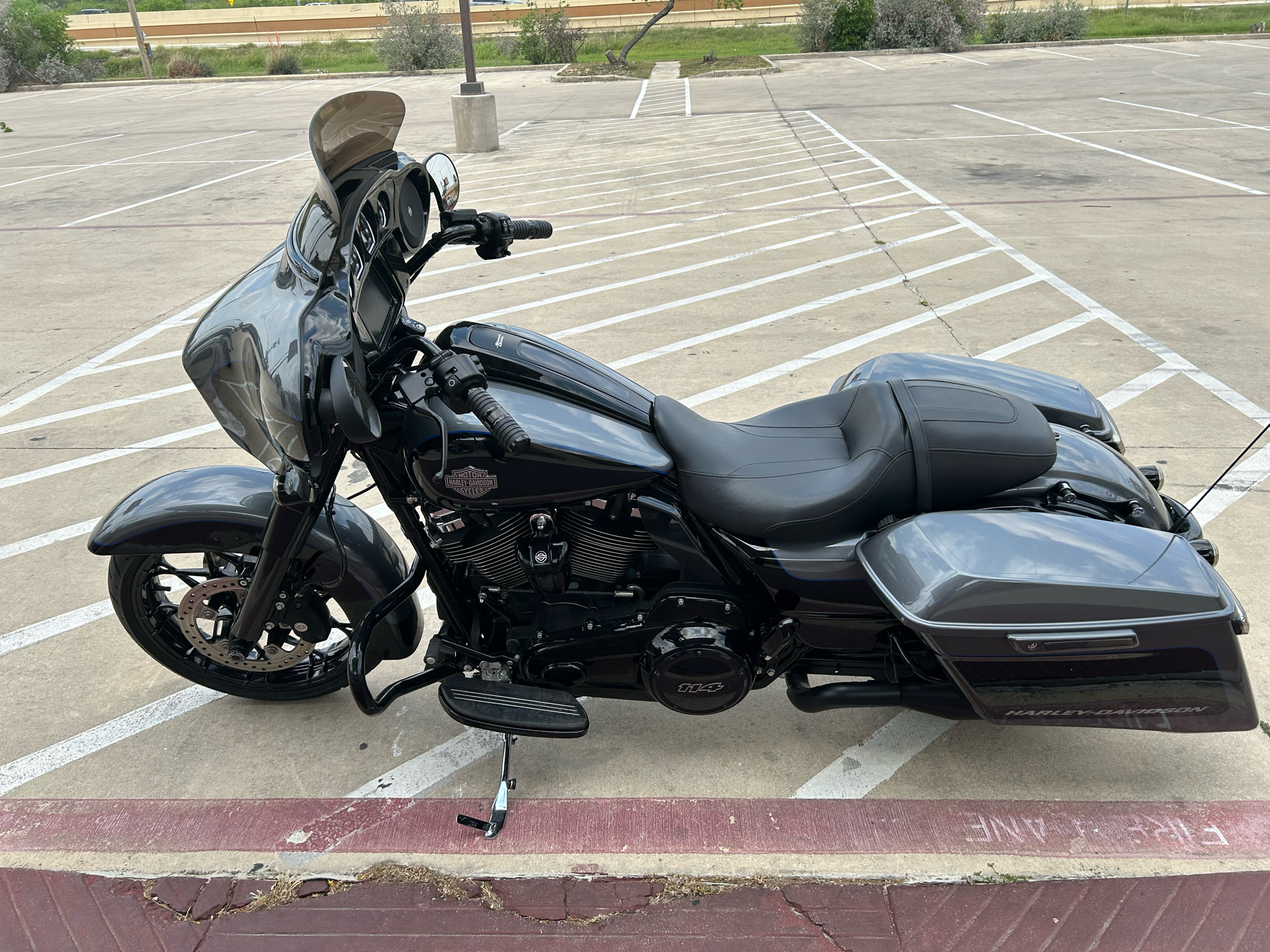 2021 Harley-Davidson Street Glide® Special in San Antonio, Texas - Photo 5