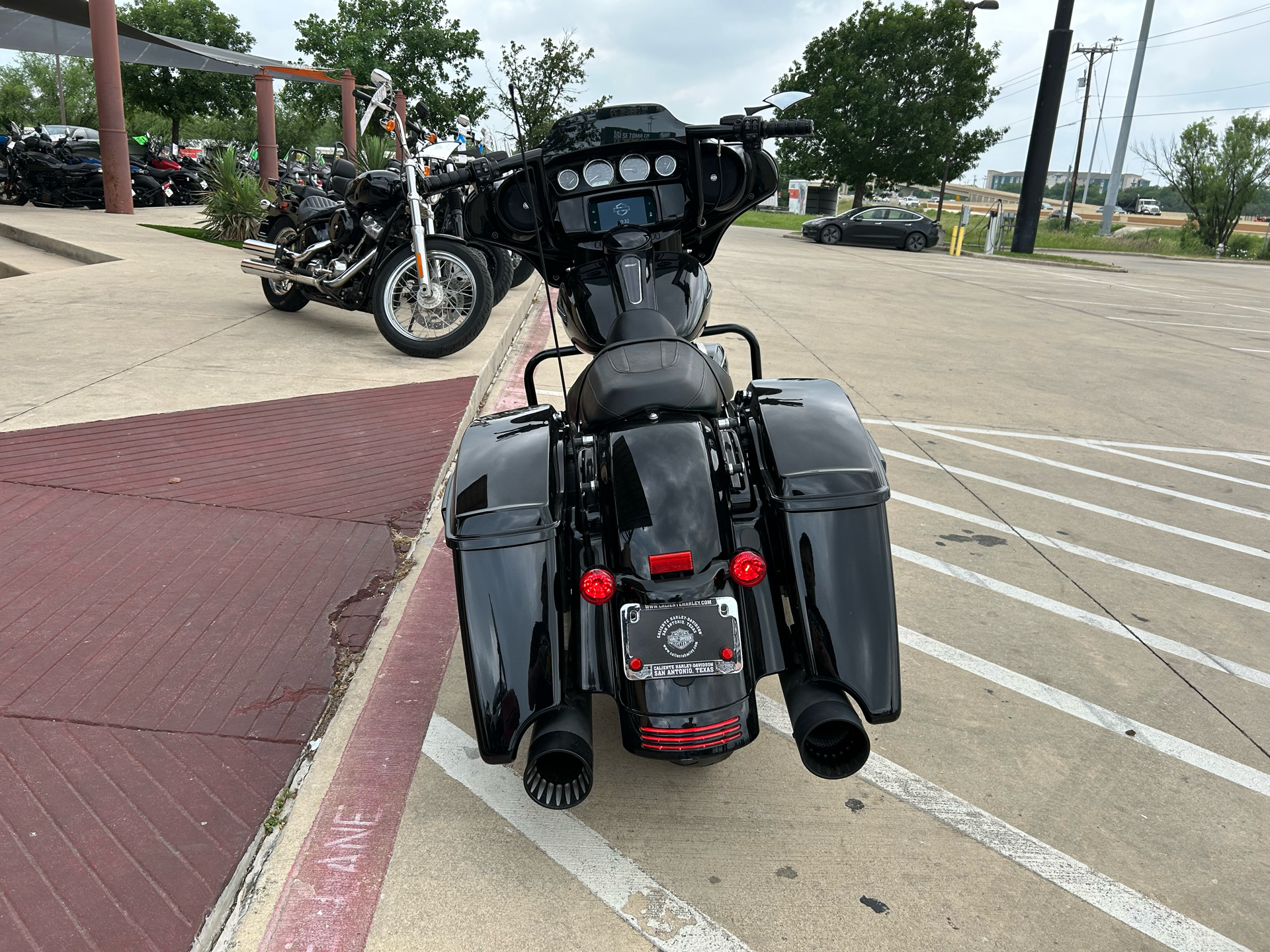 2020 Harley-Davidson Street Glide® Special in San Antonio, Texas - Photo 7