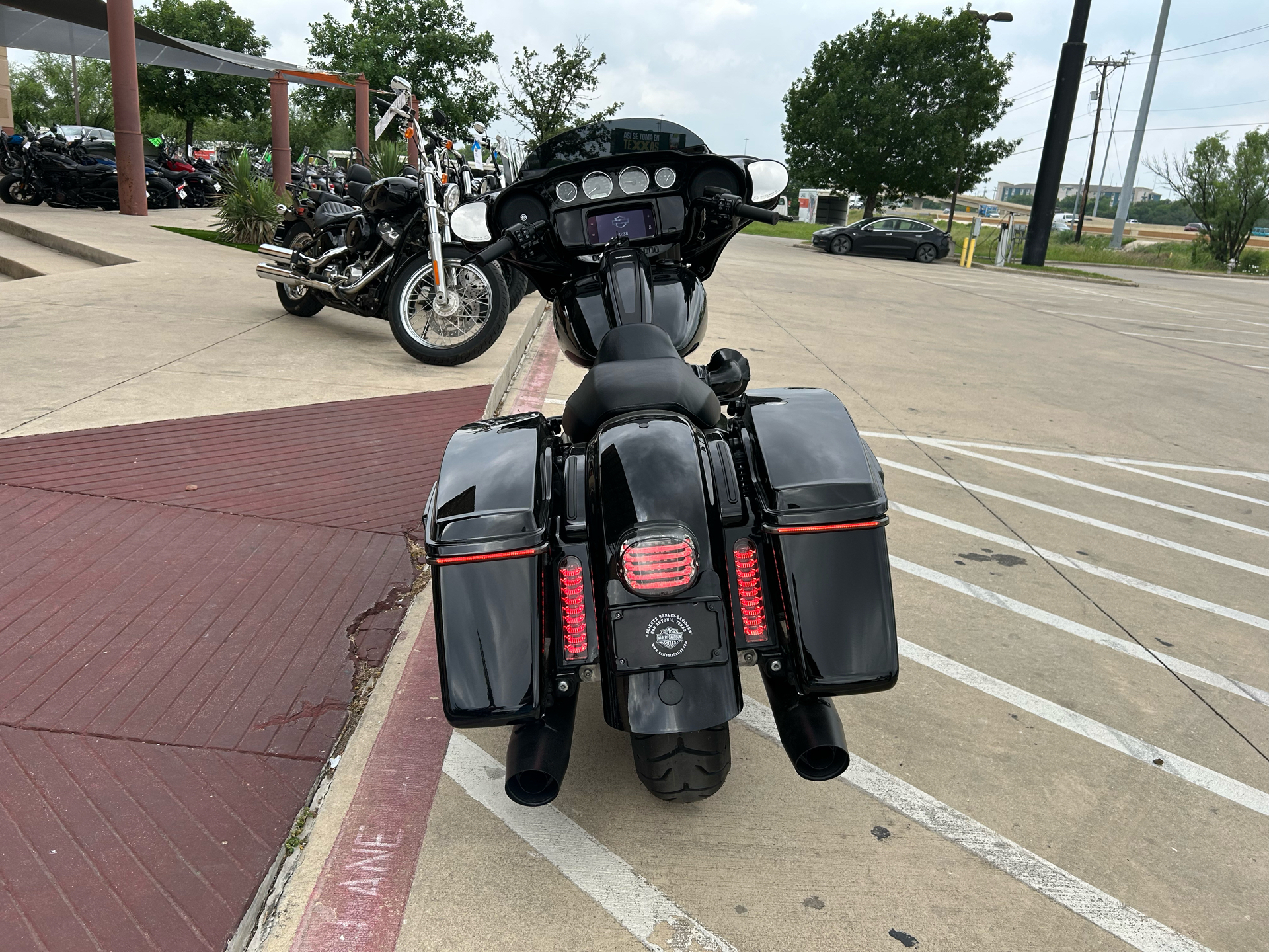 2022 Harley-Davidson Street Glide® ST in San Antonio, Texas - Photo 7