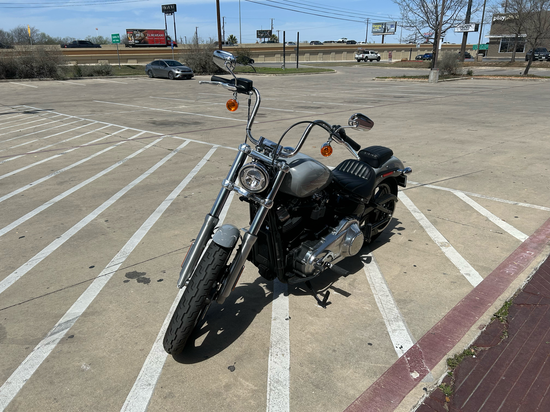 2024 Harley-Davidson Softail® Standard in San Antonio, Texas - Photo 4