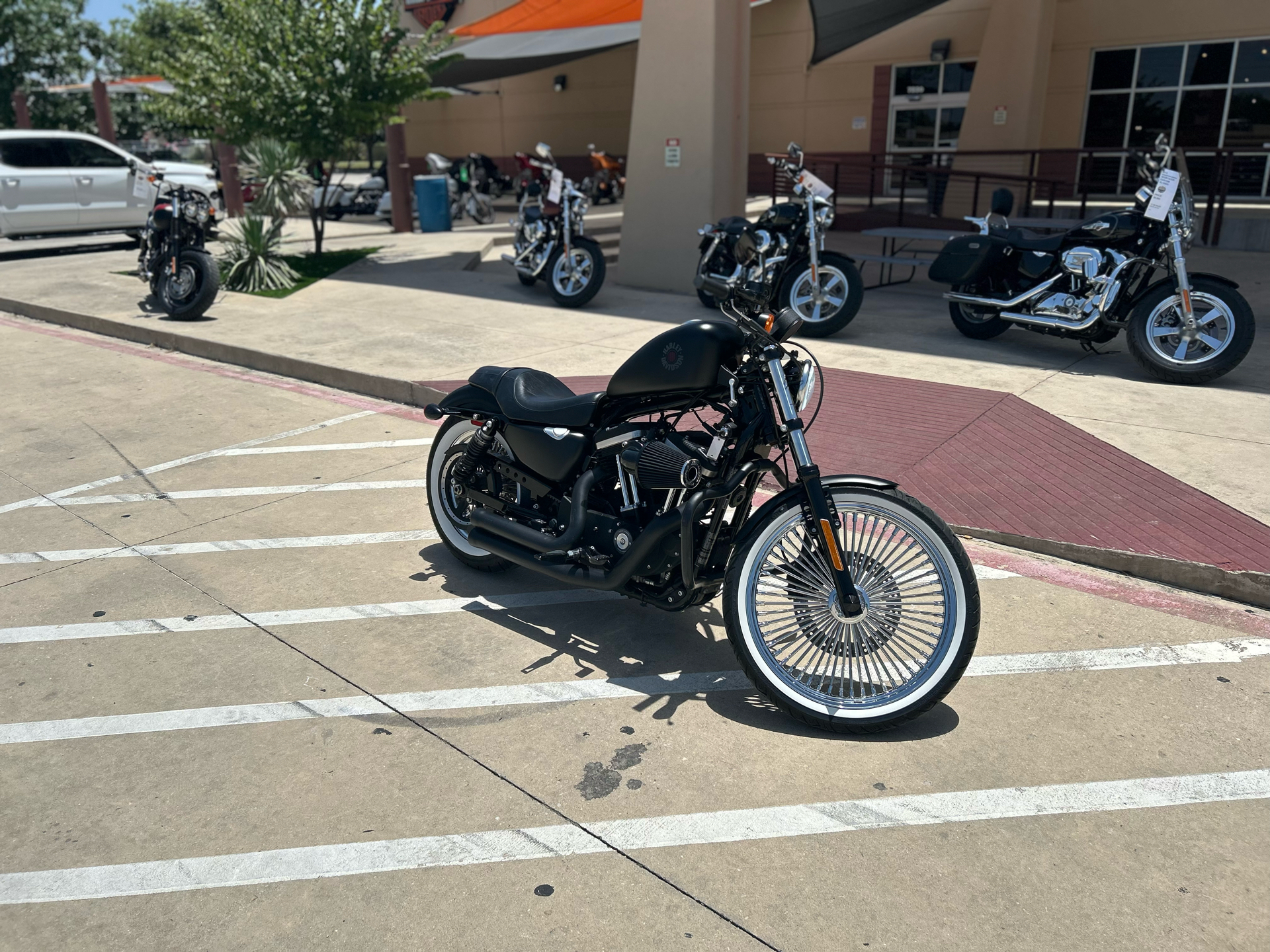 2022 Harley-Davidson Iron 883™ in San Antonio, Texas - Photo 2