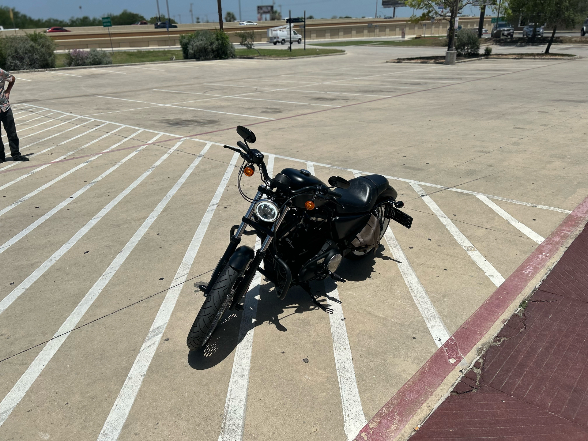 2022 Harley-Davidson Iron 883™ in San Antonio, Texas - Photo 4