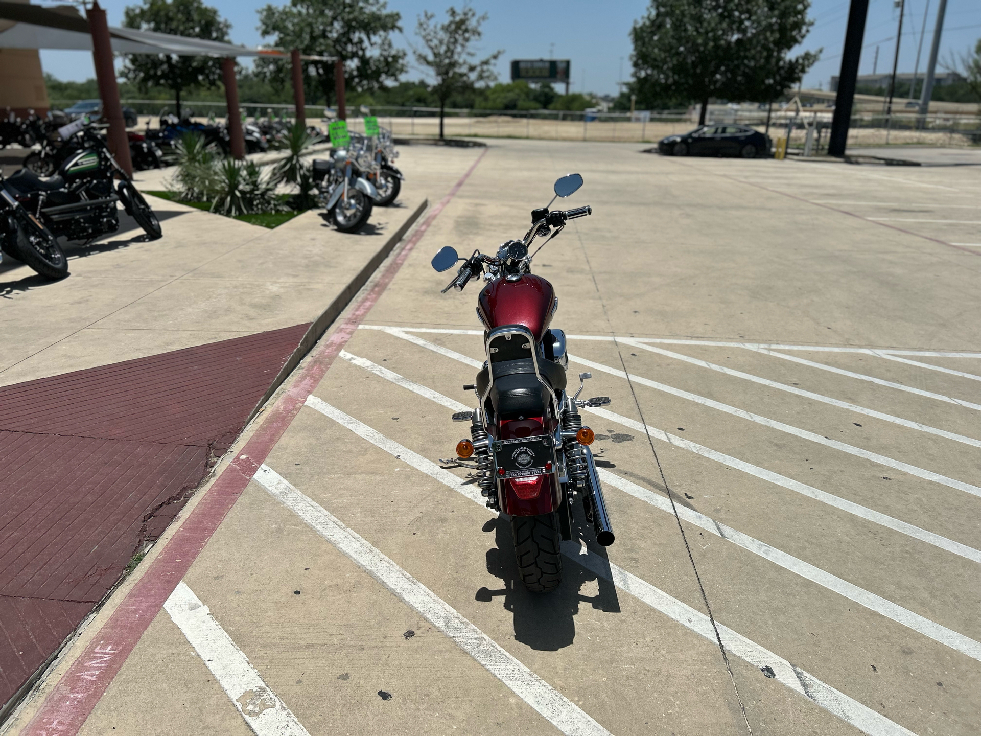 2016 Harley-Davidson 1200 Custom in San Antonio, Texas - Photo 7