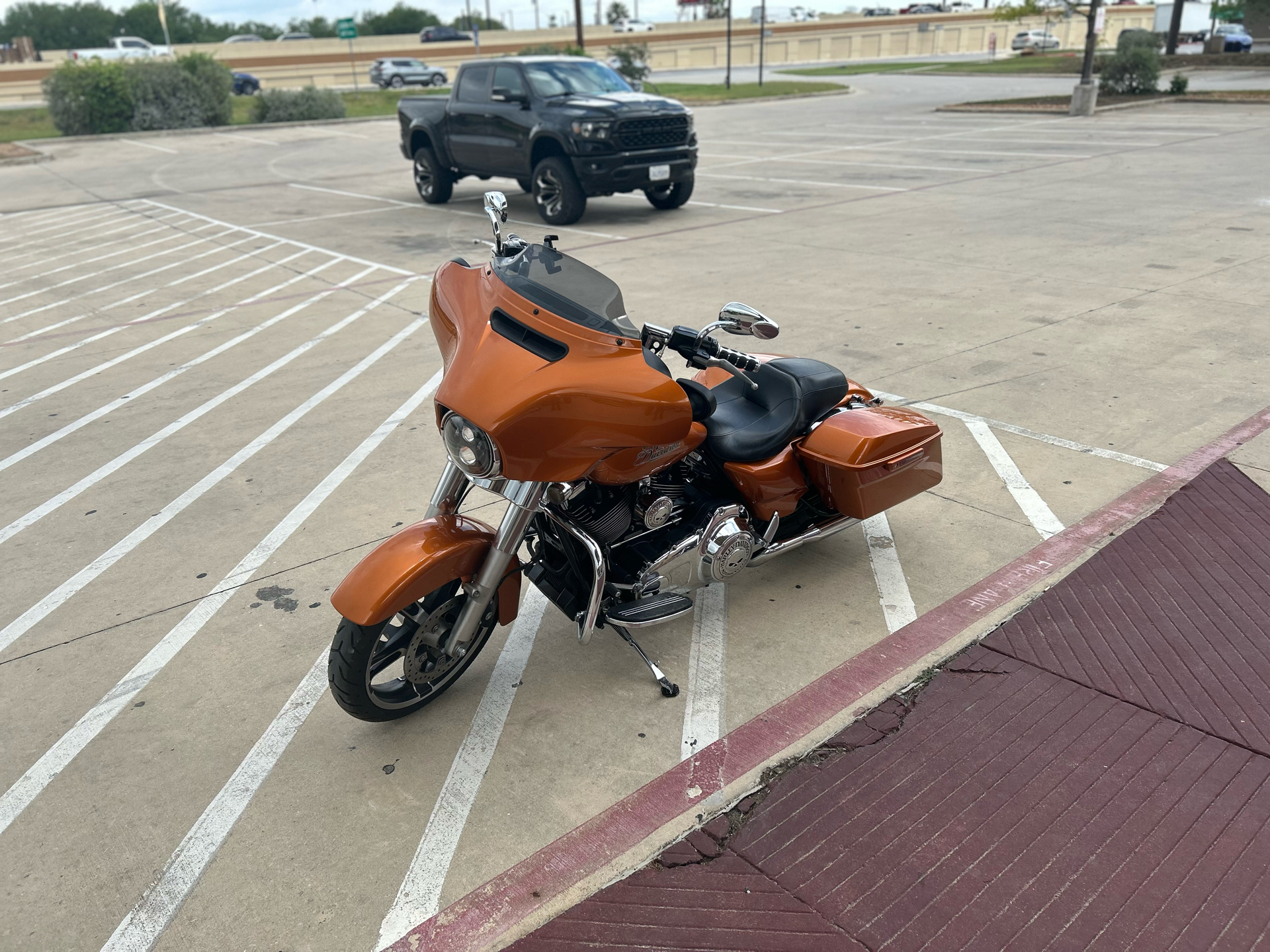2014 Harley-Davidson Street Glide® in San Antonio, Texas - Photo 4