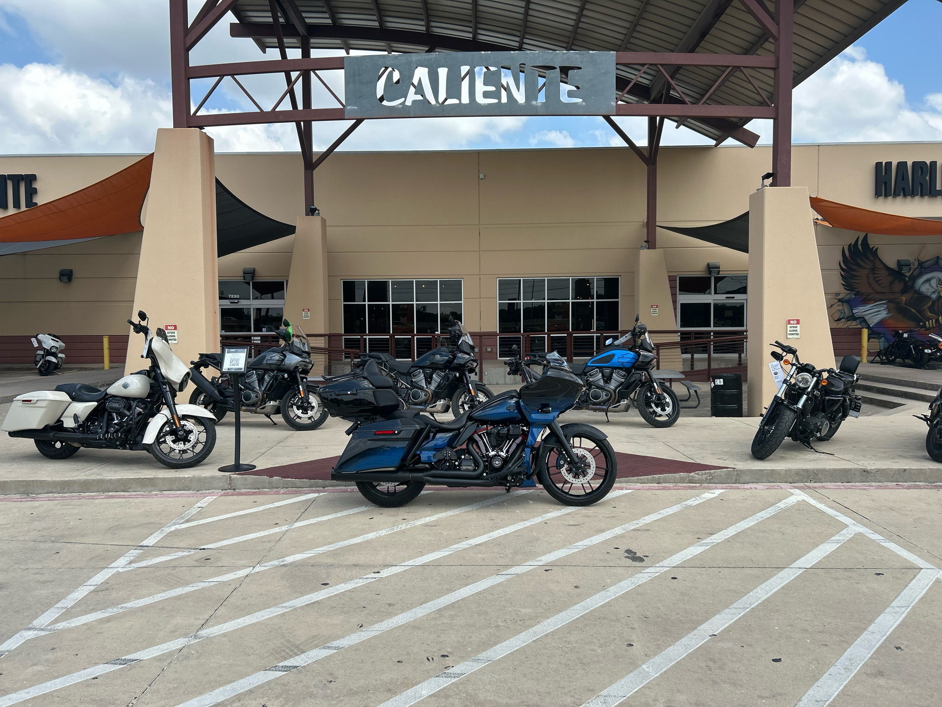 2019 Harley-Davidson CVO™ Road Glide® in San Antonio, Texas - Photo 1