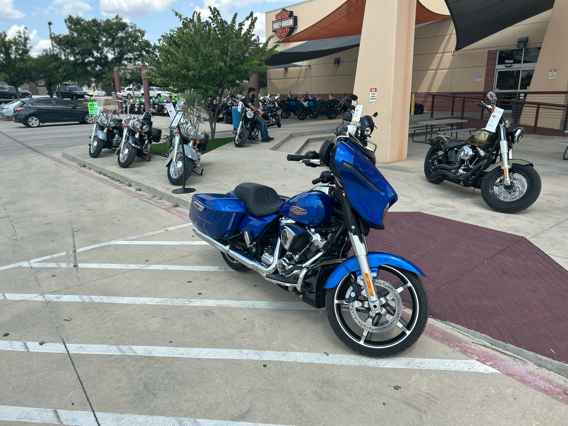 2024 Harley-Davidson Street Glide® in San Antonio, Texas - Photo 2