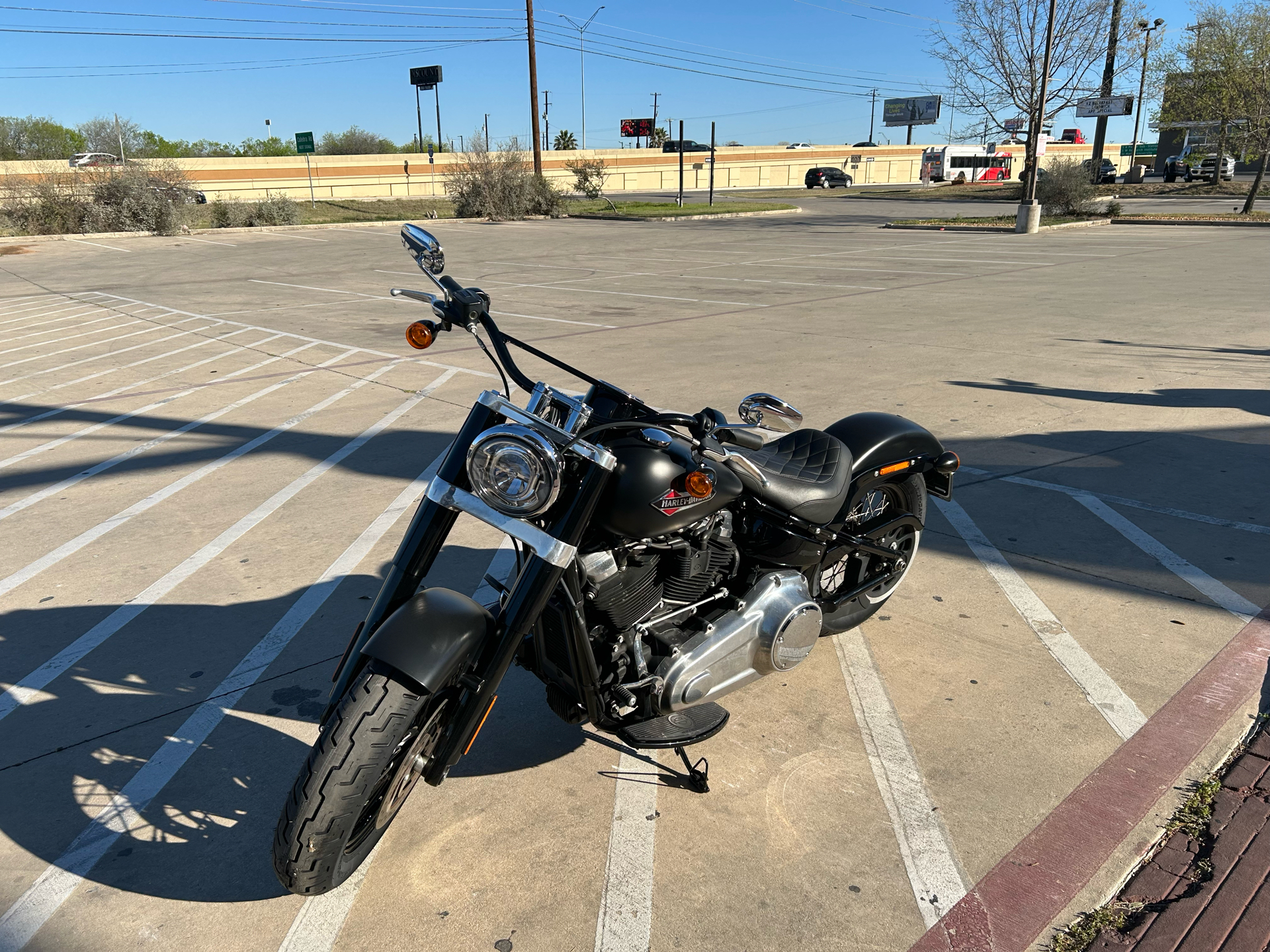 2018 Harley-Davidson Softail Slim® 107 in San Antonio, Texas - Photo 4