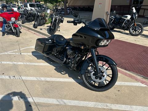 2018 Harley-Davidson Road Glide® Special in San Antonio, Texas - Photo 2