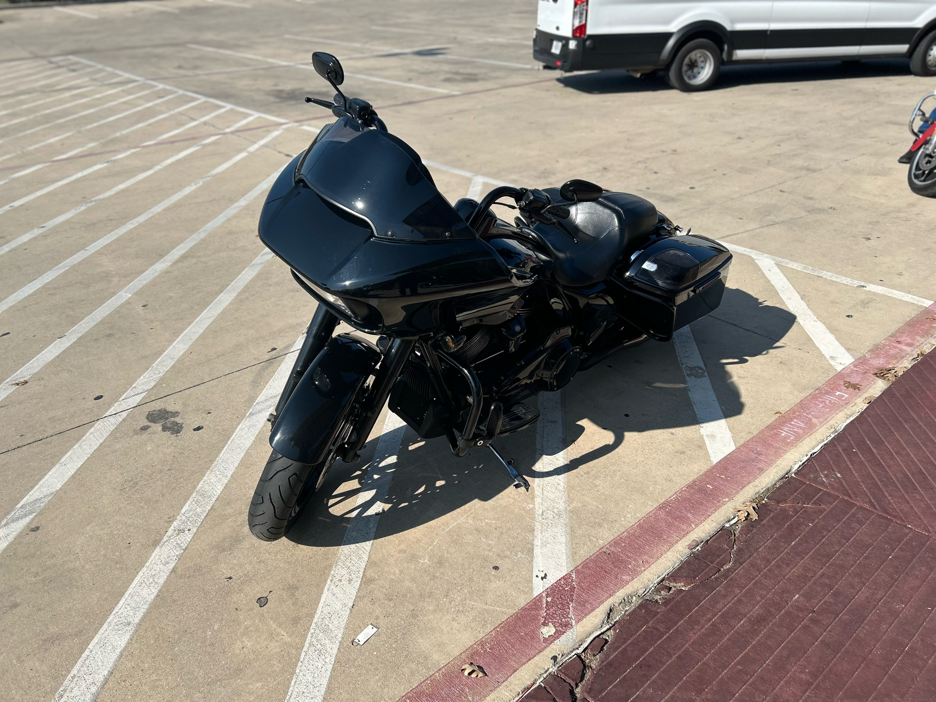 2018 Harley-Davidson Road Glide® Special in San Antonio, Texas - Photo 4