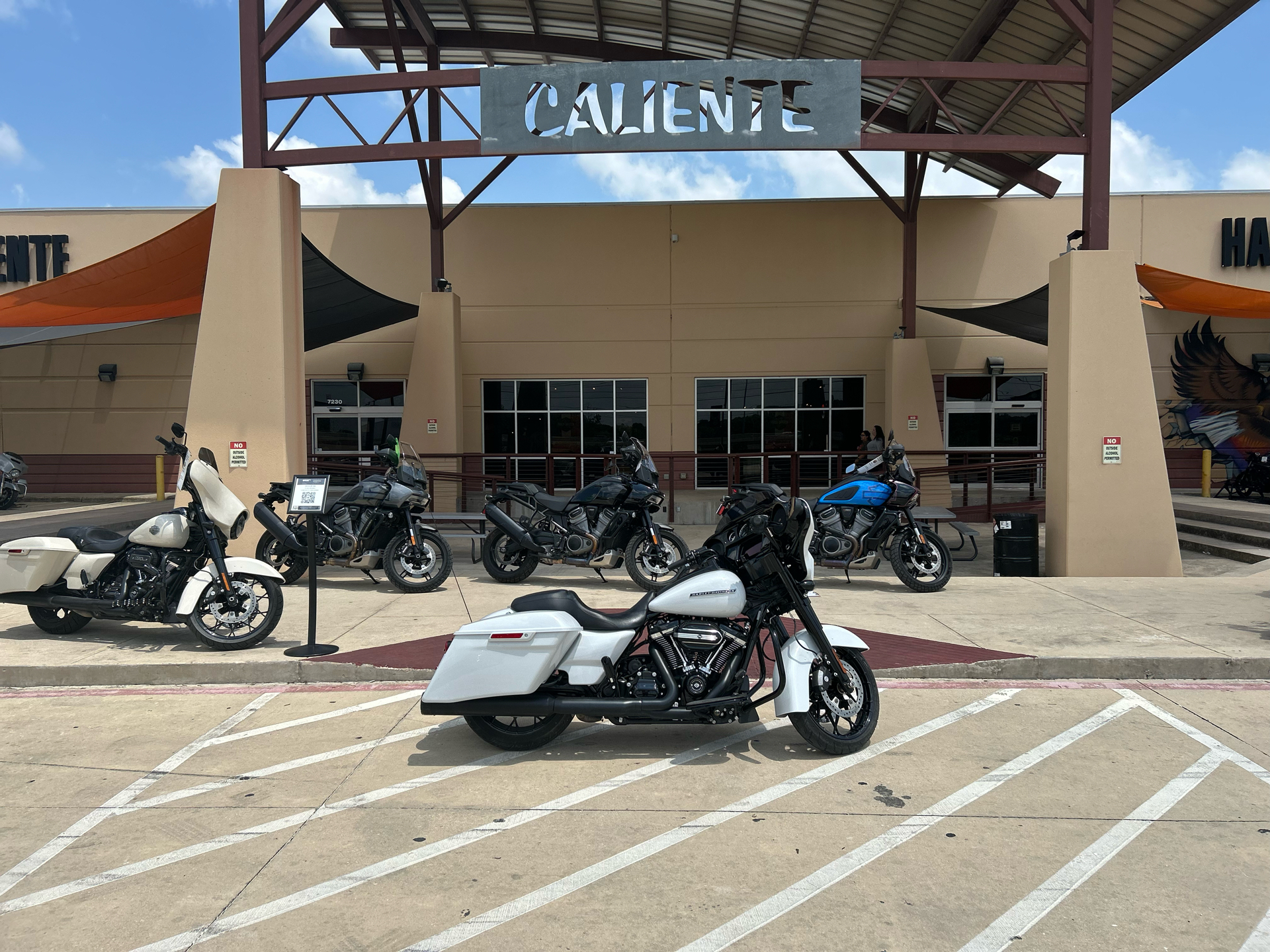 2020 Harley-Davidson Street Glide® Special in San Antonio, Texas - Photo 1