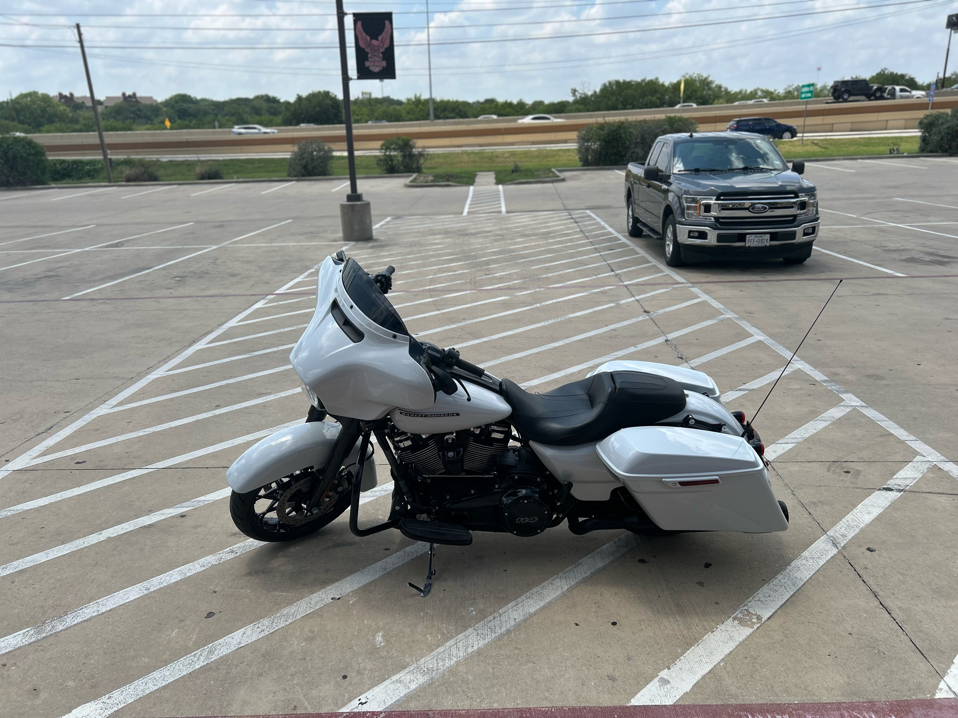 2020 Harley-Davidson Street Glide® Special in San Antonio, Texas - Photo 5