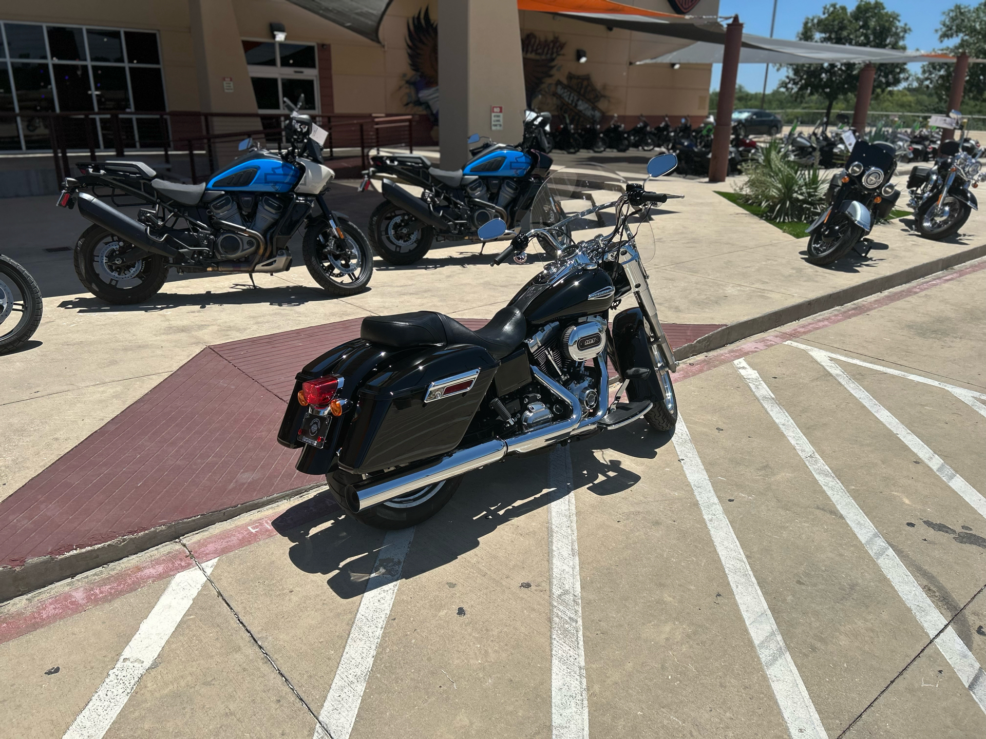 2016 Harley-Davidson Switchback™ in San Antonio, Texas - Photo 8