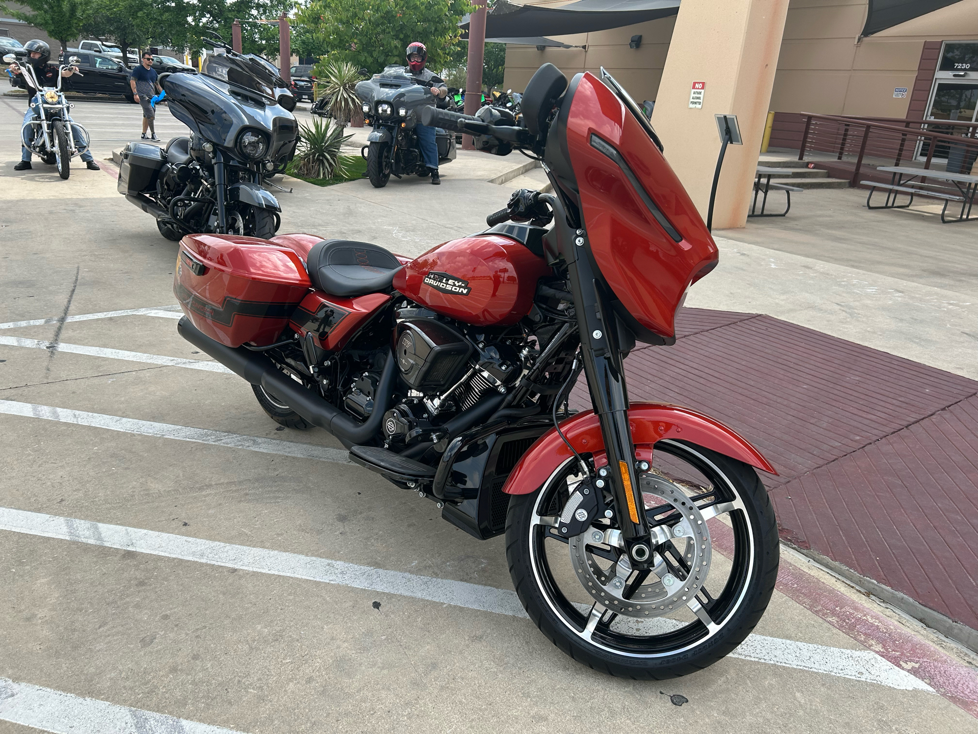 2024 Harley-Davidson Street Glide® in San Antonio, Texas - Photo 2
