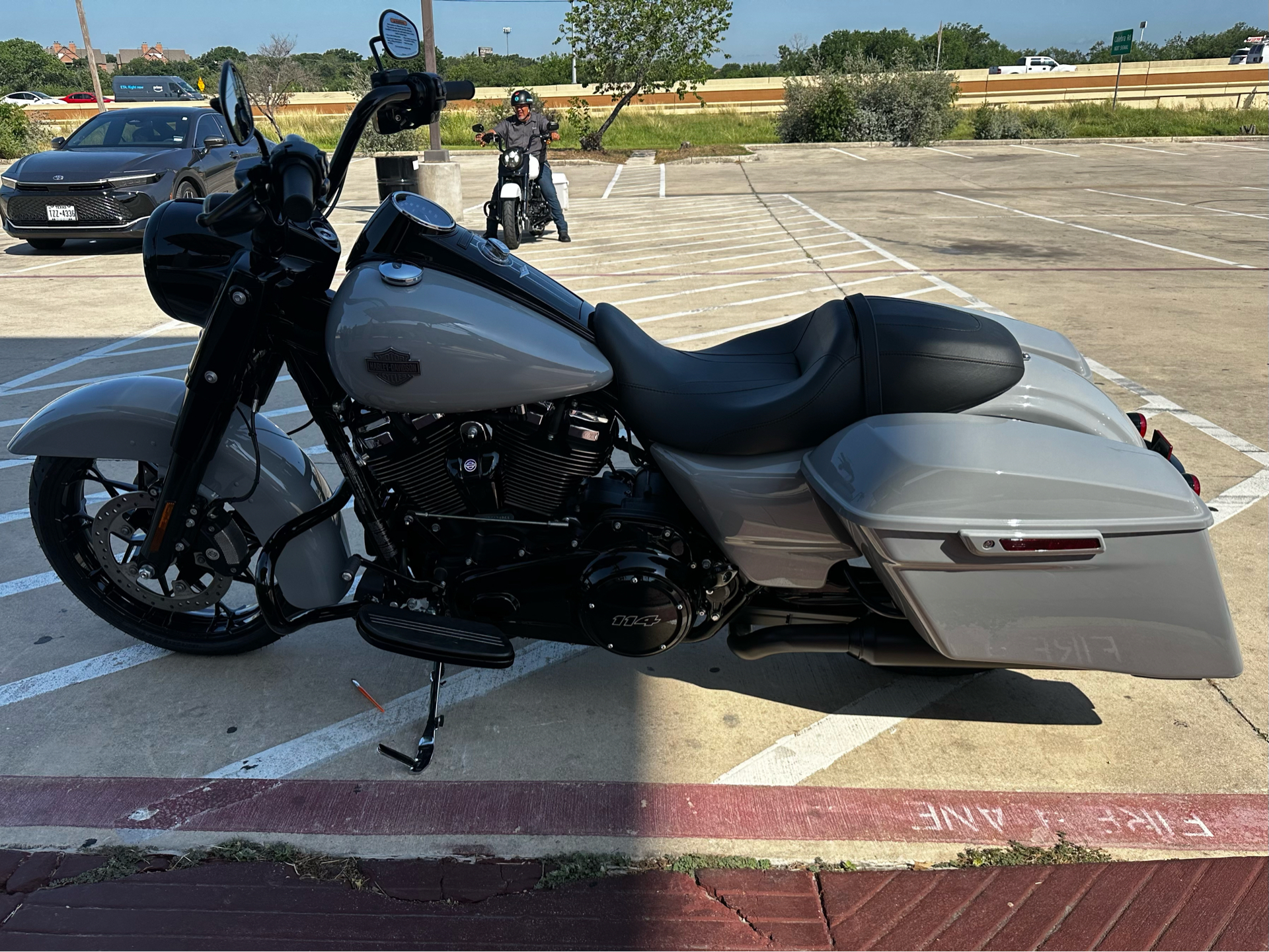 2024 Harley-Davidson Road King® Special in San Antonio, Texas - Photo 3