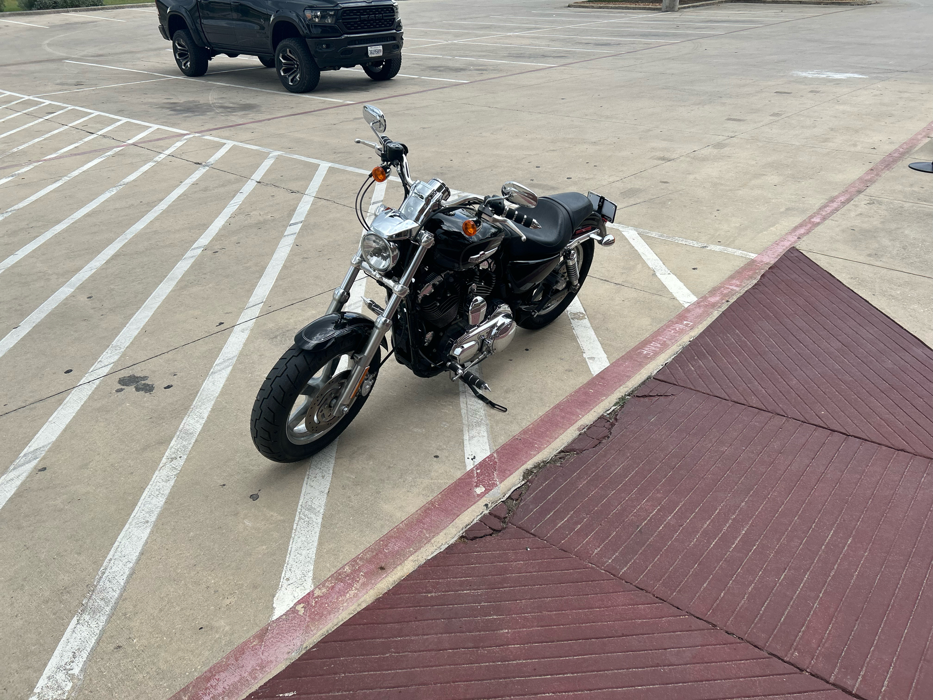 2012 Harley-Davidson Sportster® 1200 Custom in San Antonio, Texas - Photo 4