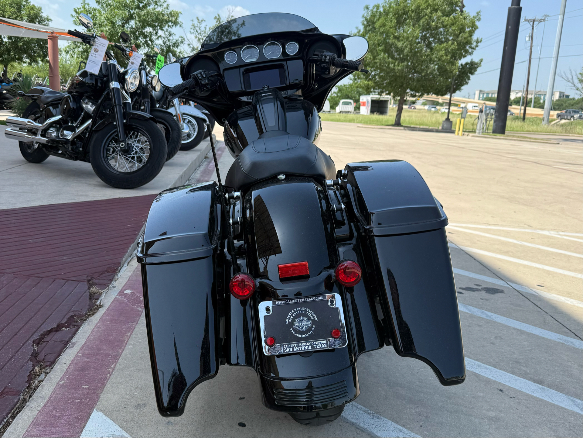 2021 Harley-Davidson Street Glide® Special in San Antonio, Texas - Photo 7