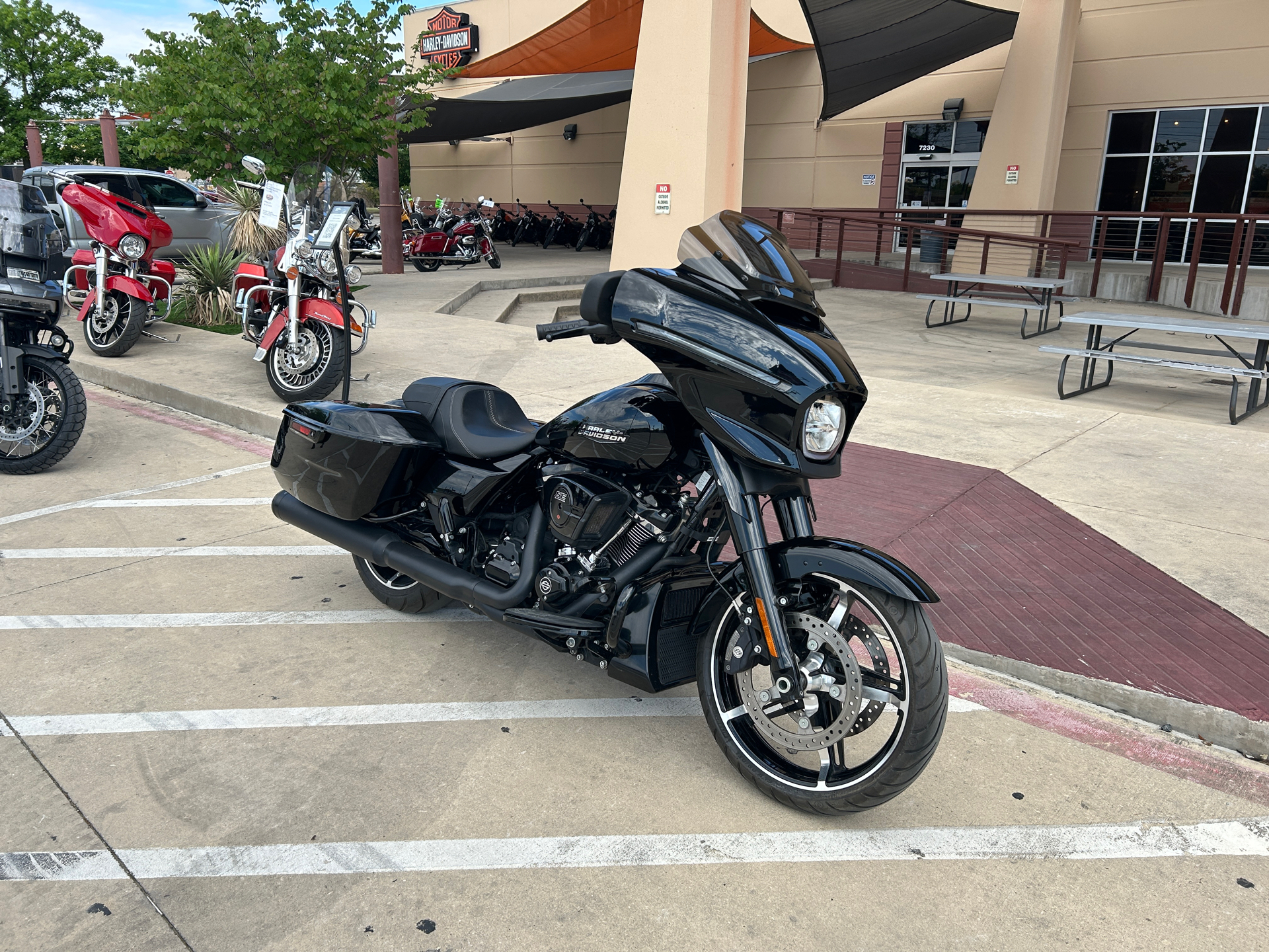 2024 Harley-Davidson Street Glide® 2