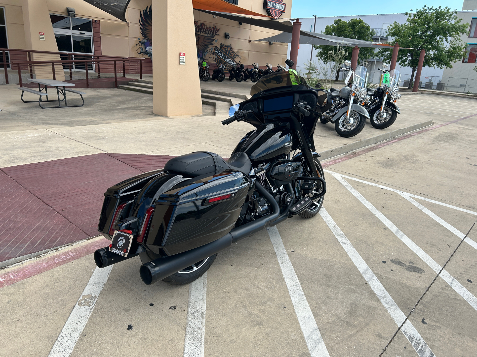 2024 Harley-Davidson Street Glide® 8