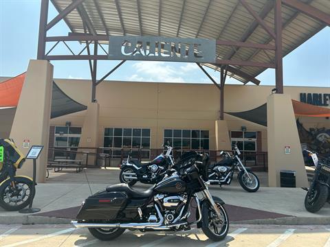 2017 Harley-Davidson Street Glide® in San Antonio, Texas - Photo 1
