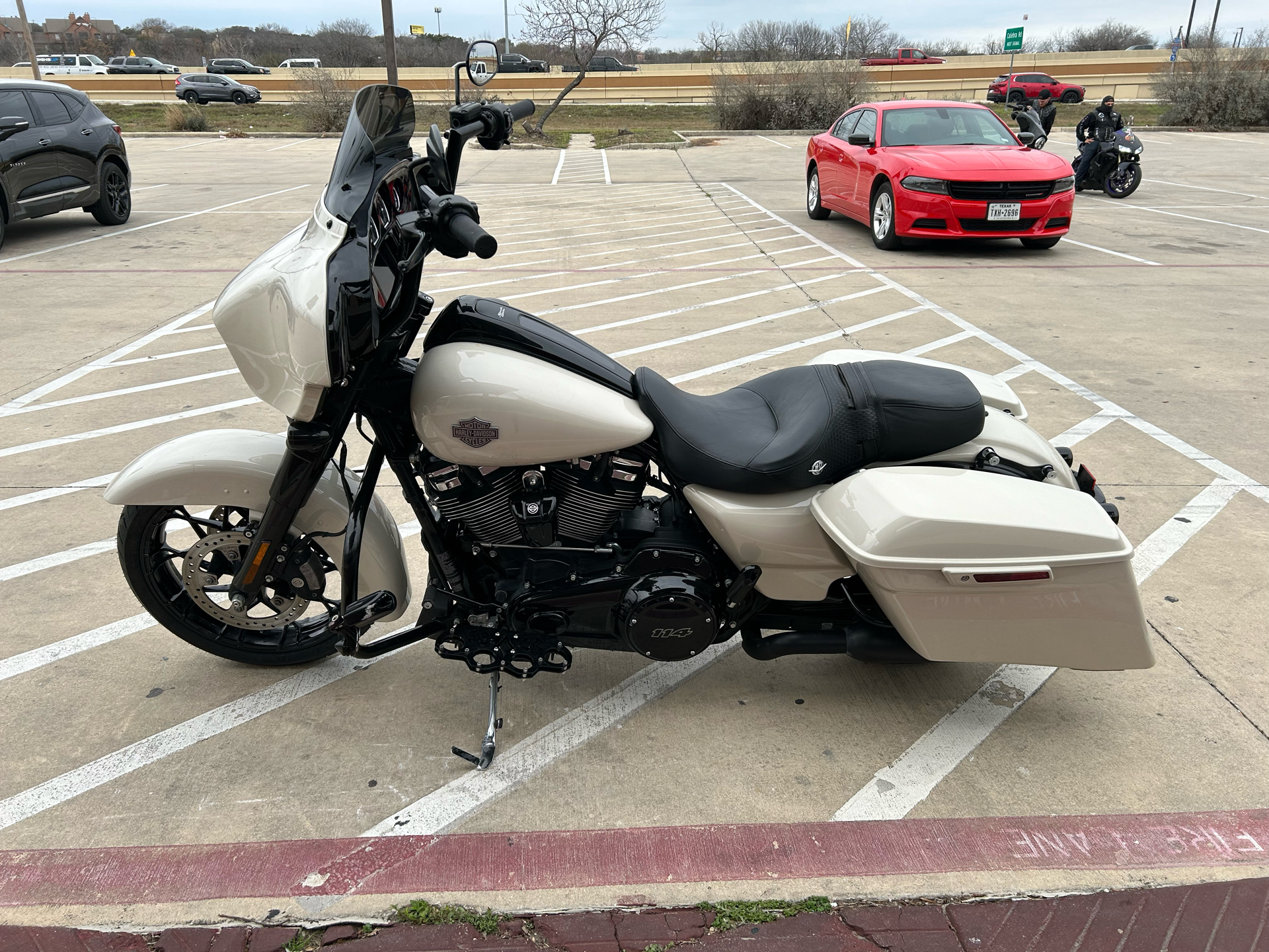 2022 Harley-Davidson Street Glide® Special in San Antonio, Texas - Photo 5