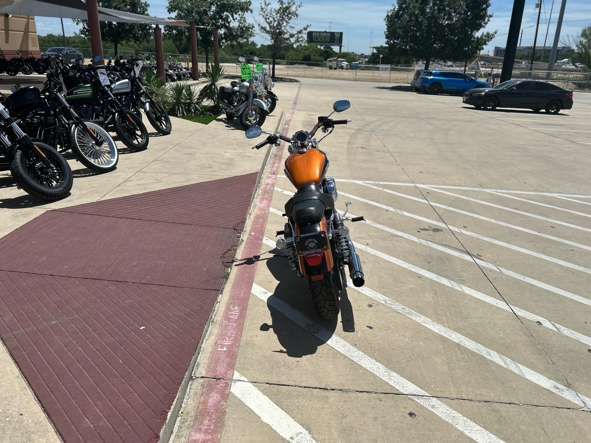 2016 Harley-Davidson 1200 Custom in San Antonio, Texas - Photo 7
