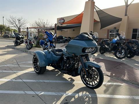 2024 Harley-Davidson Road Glide® 3 in San Antonio, Texas - Photo 2