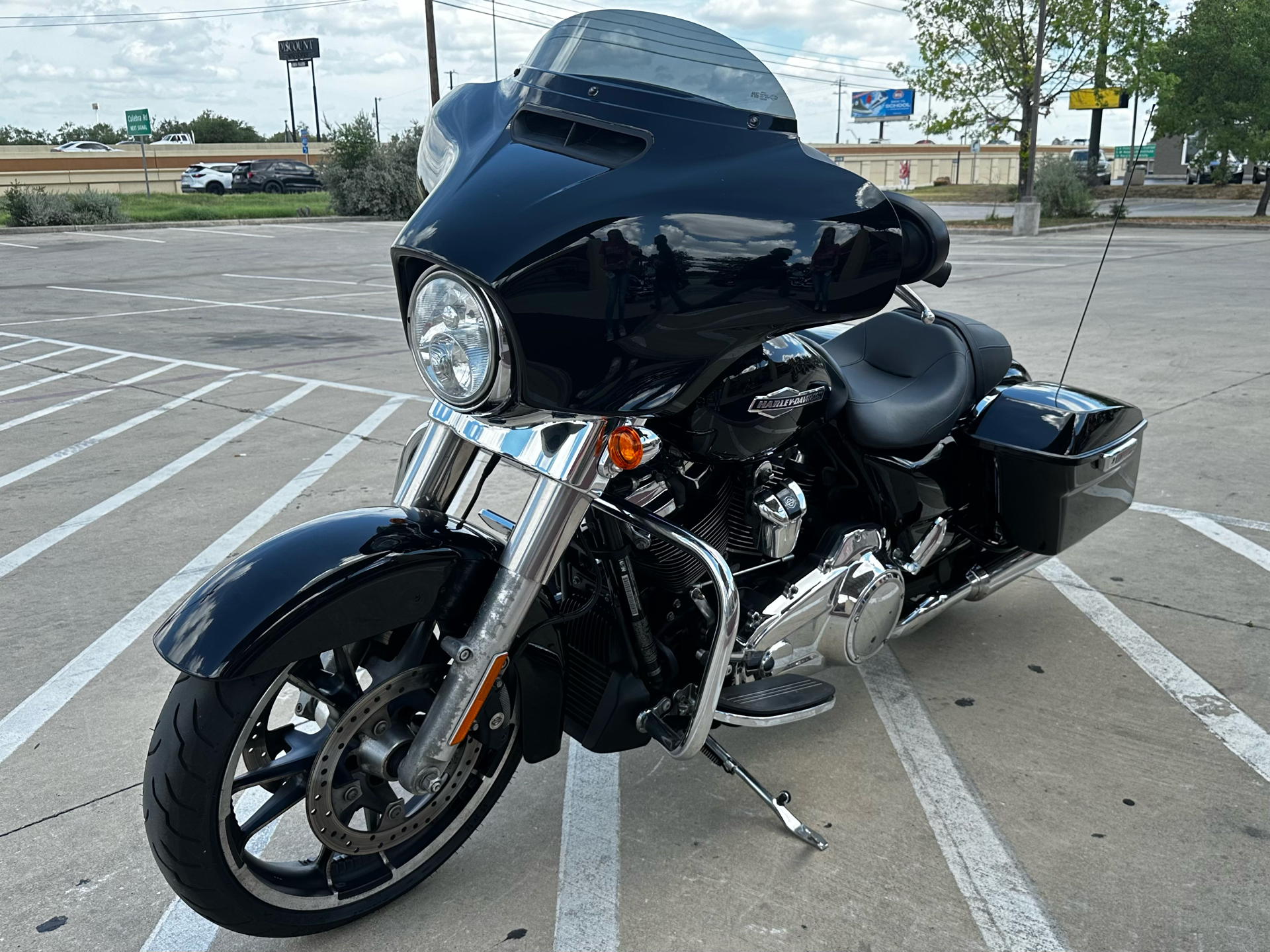 2023 Harley-Davidson Street Glide® in San Antonio, Texas - Photo 4
