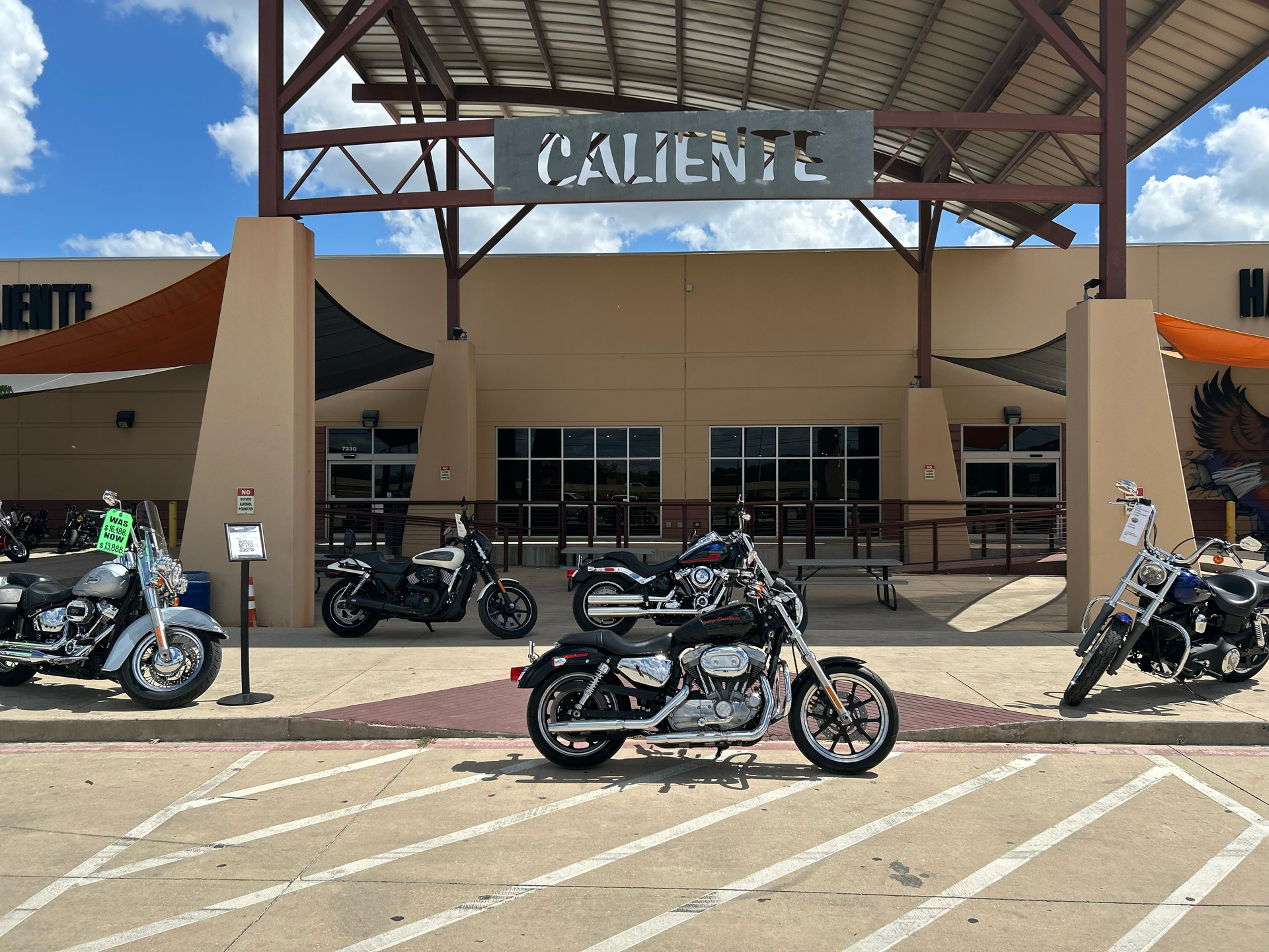 2013 Harley-Davidson Sportster® 883 SuperLow® in San Antonio, Texas - Photo 1
