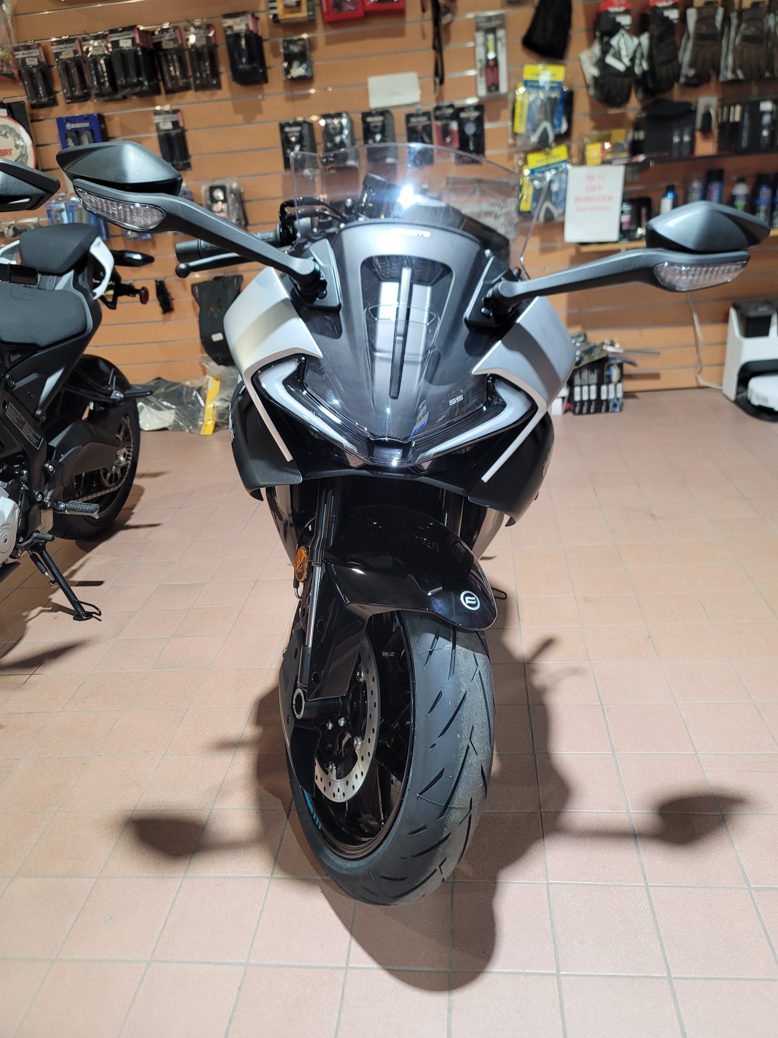 2026 CFMOTO 675SS