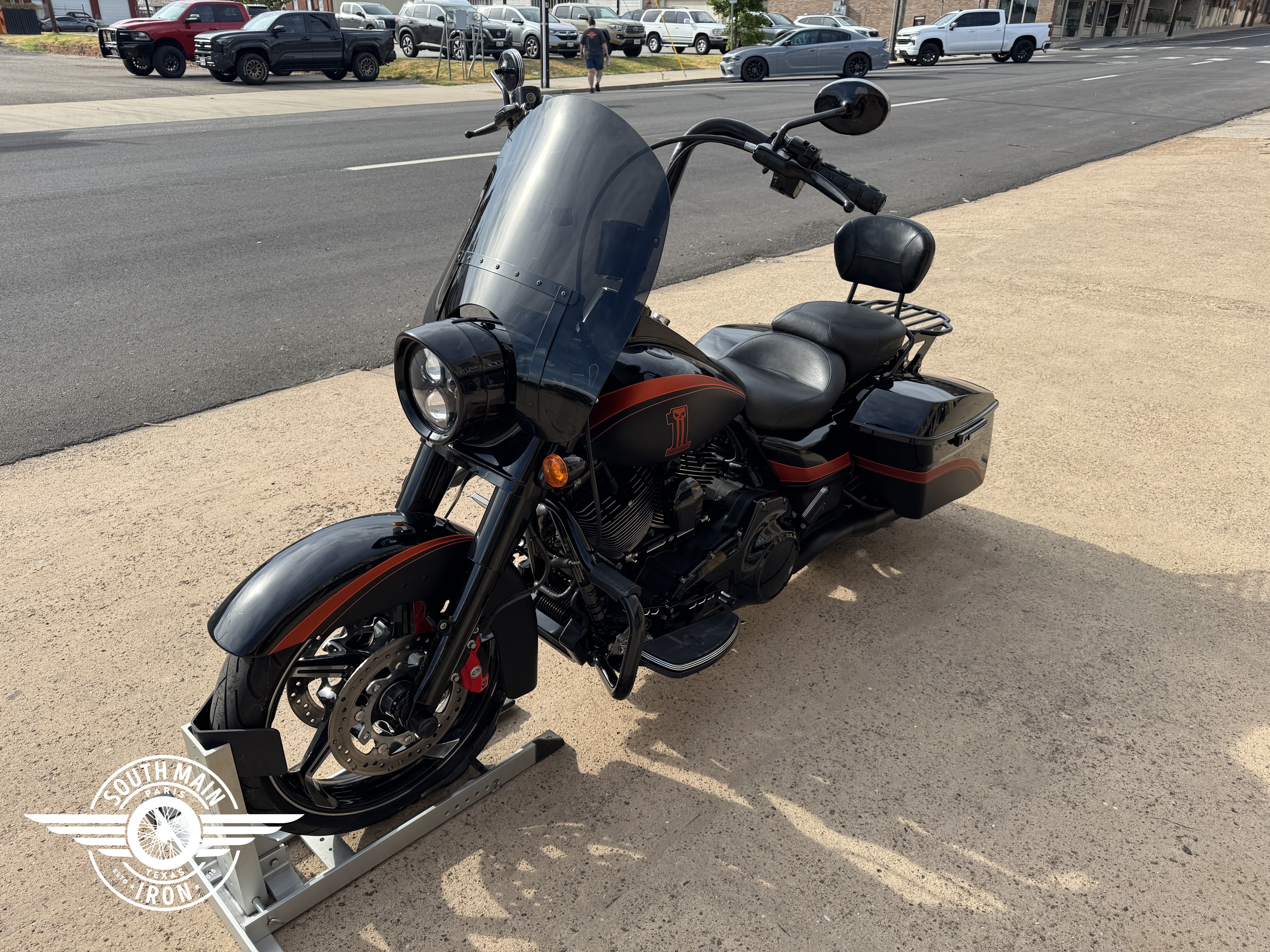2016 Harley-Davidson Road King® 9