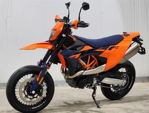 2026 KTM 690 SMC R in Marietta, Ohio - Photo 1