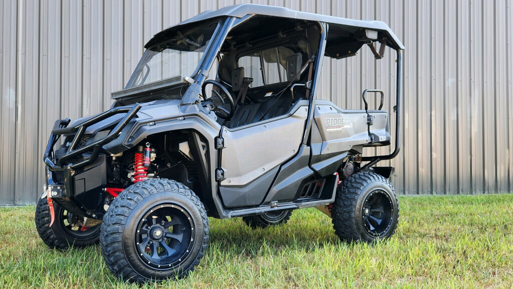 2018 Honda Pioneer 1000-5 LE in Marietta, Ohio - Photo 1