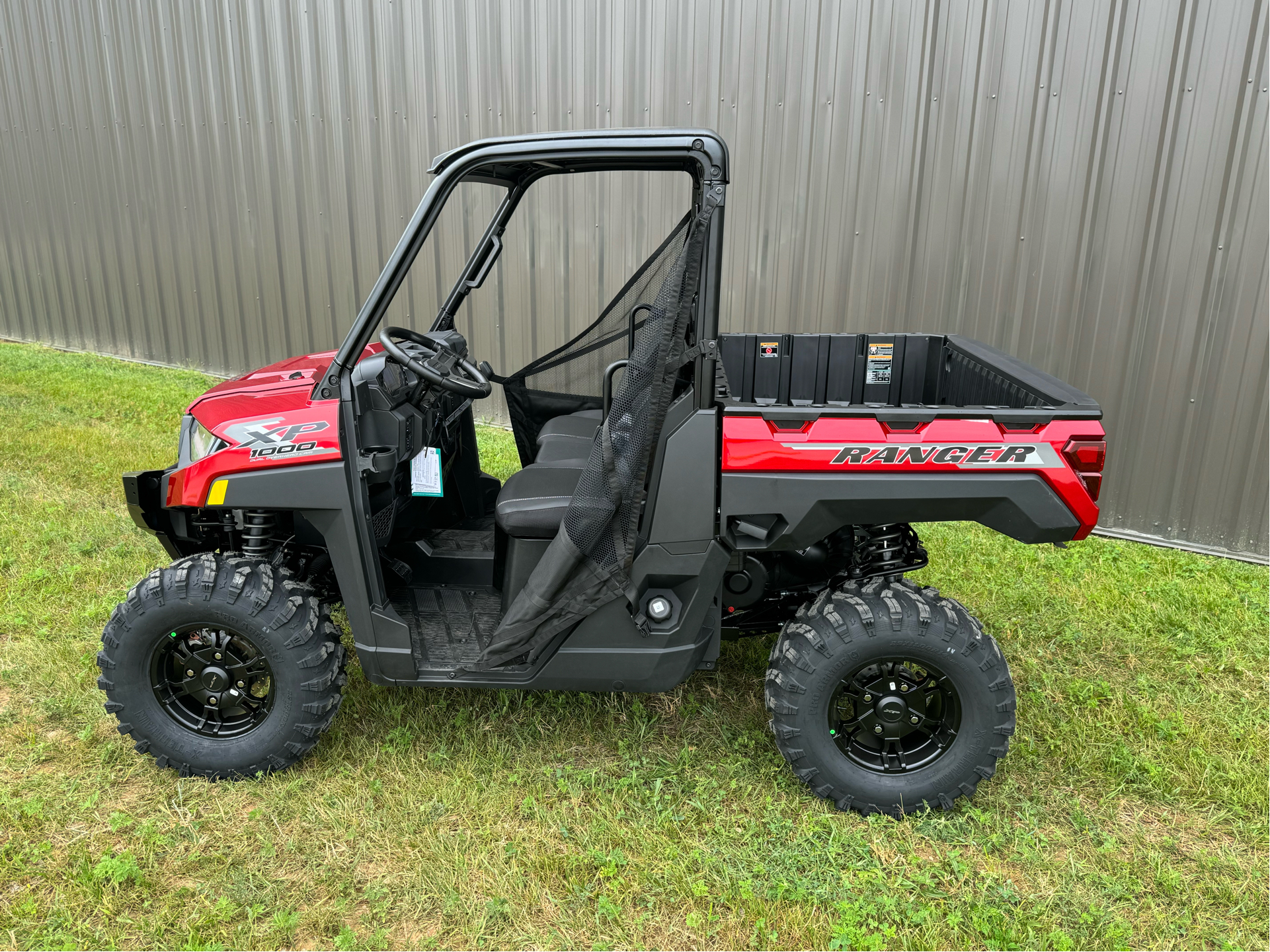 2025 Polaris Ranger XP 1000 Premium in Marietta, Ohio - Photo 2