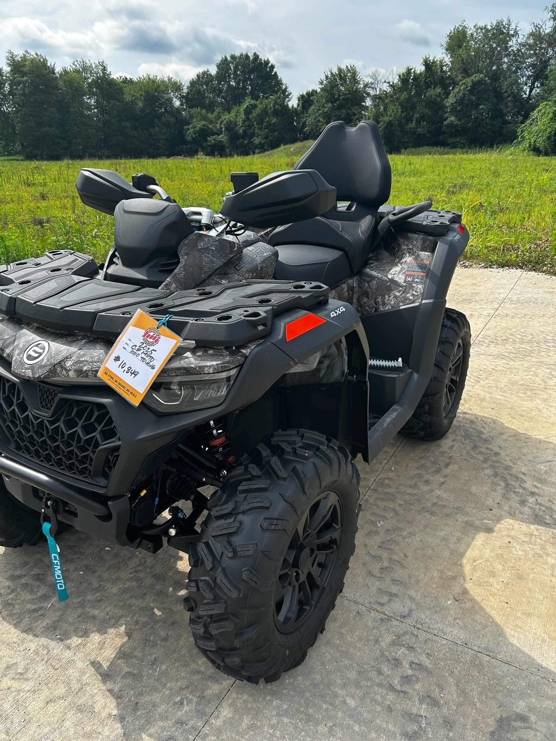 2025 CFMOTO CForce 1000 Touring in Marietta, Ohio - Photo 2
