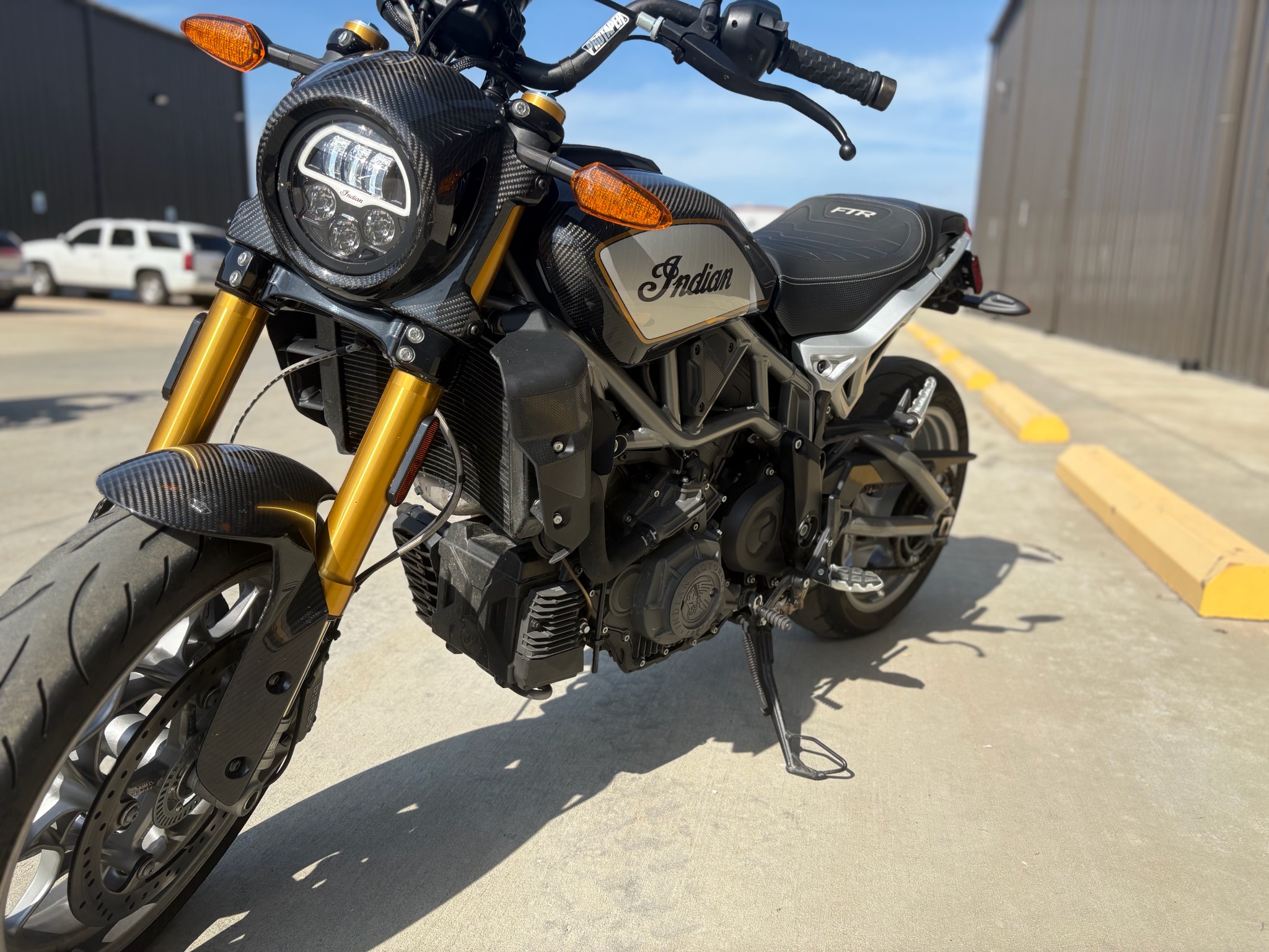 2023  FTR R Carbon 2