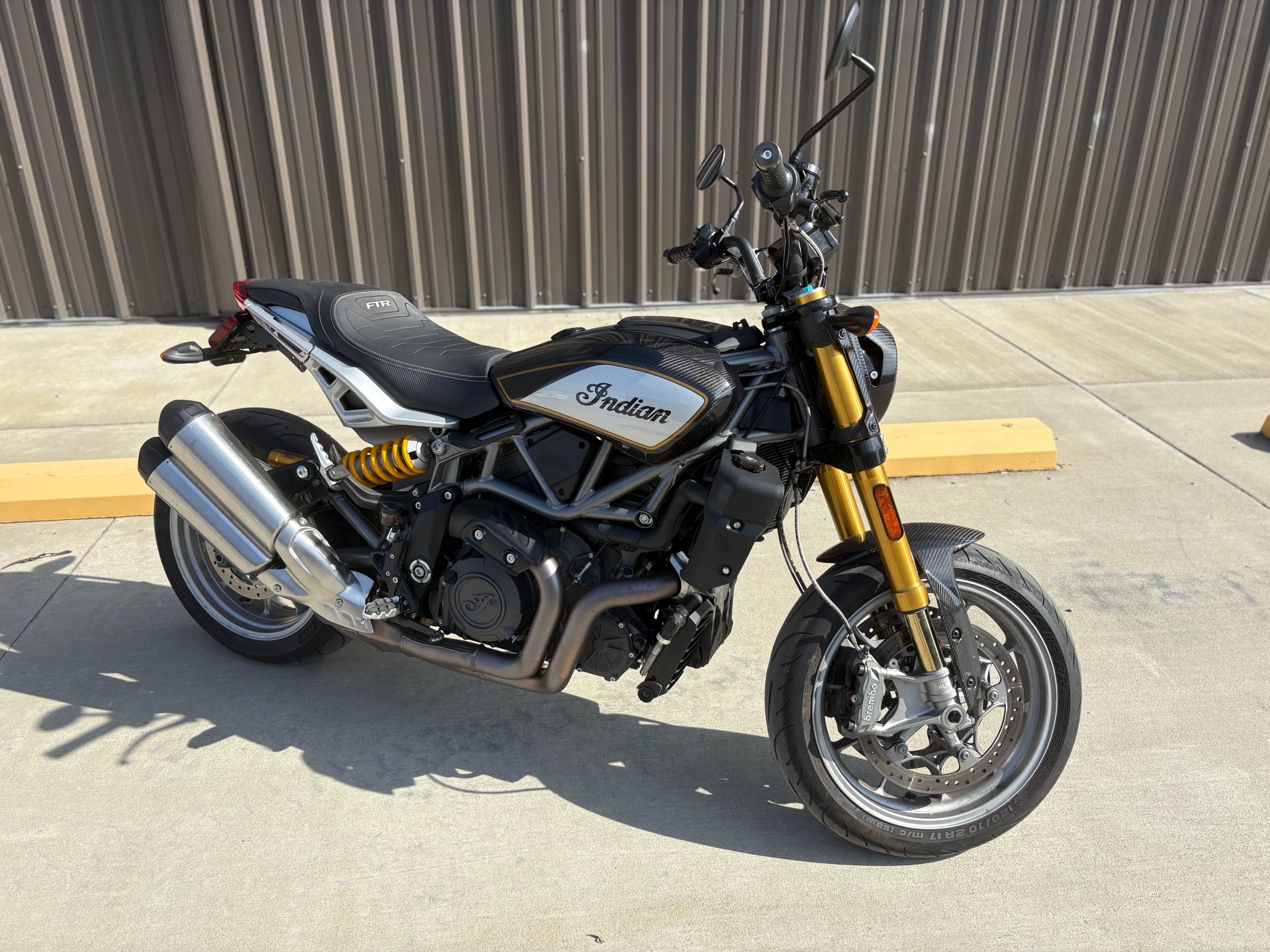 2023  FTR R Carbon 3