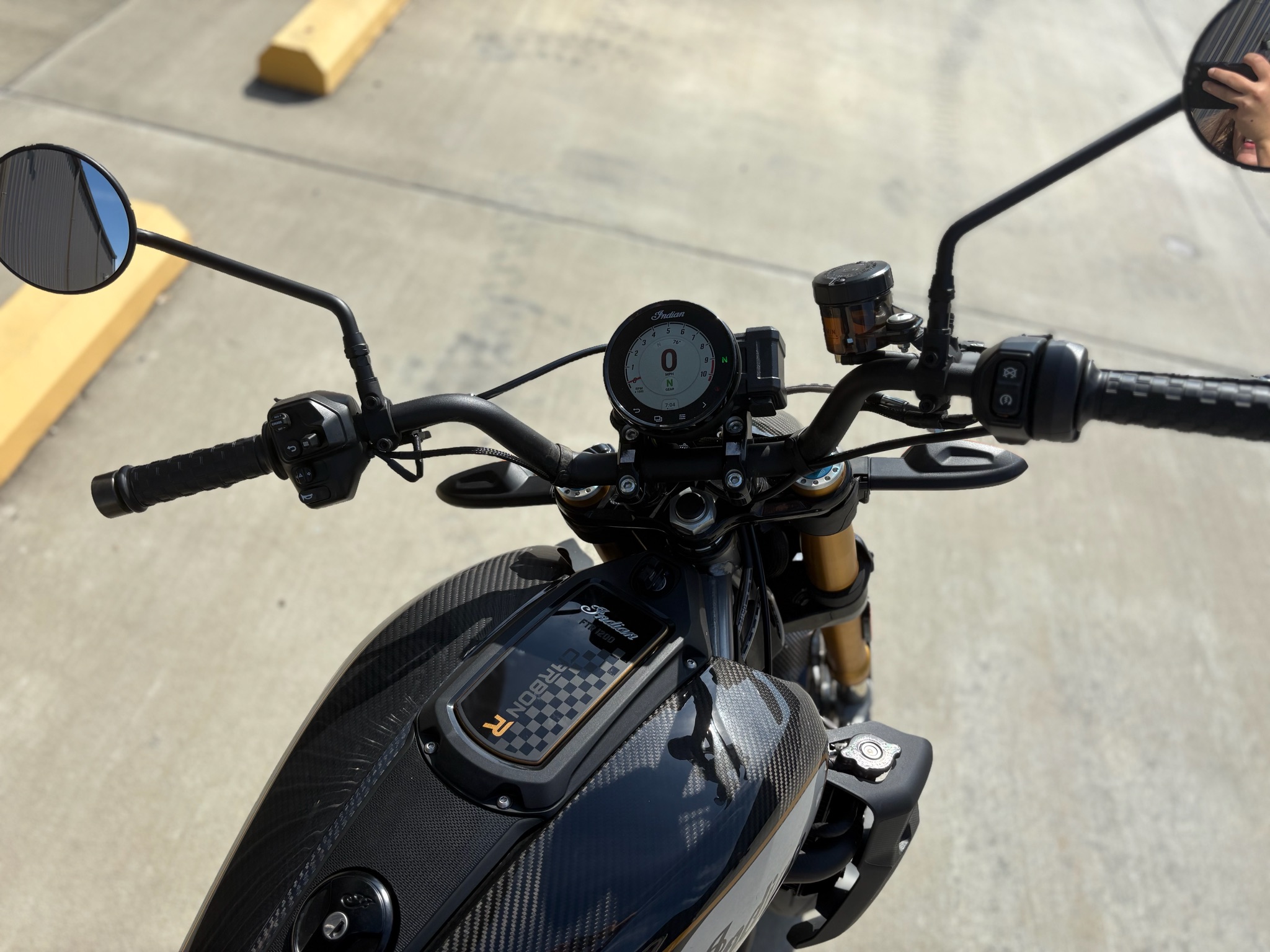 2023  FTR R Carbon 9