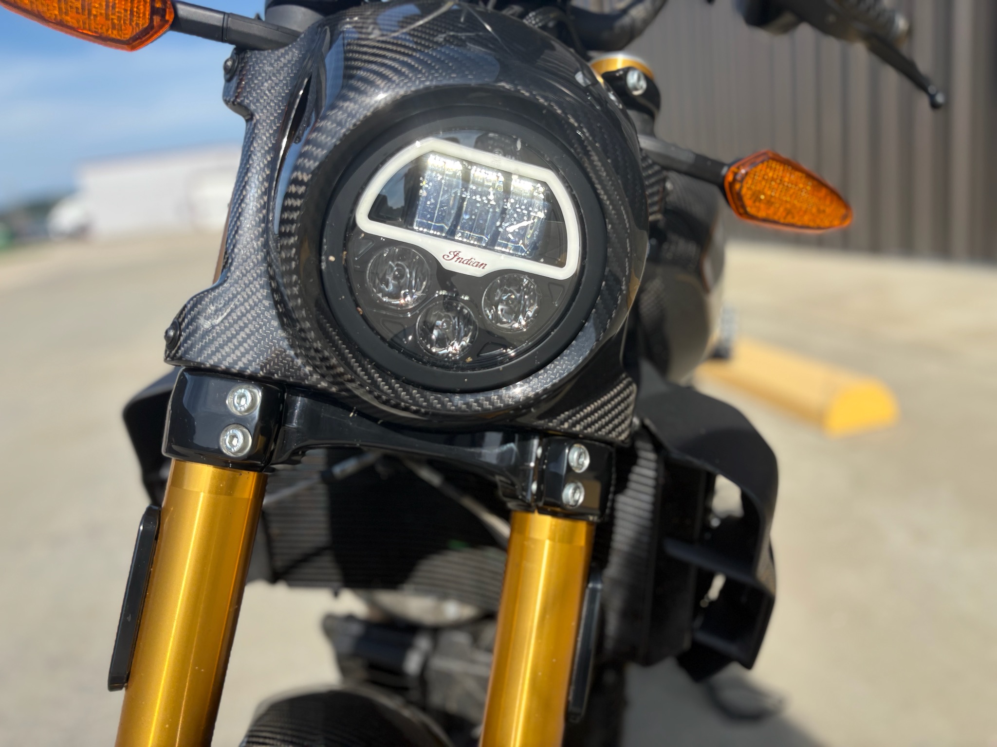 2023  FTR R Carbon 10