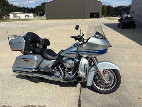 2011 Harley-Davidson Road Glide Ultra — photo 1 of 10