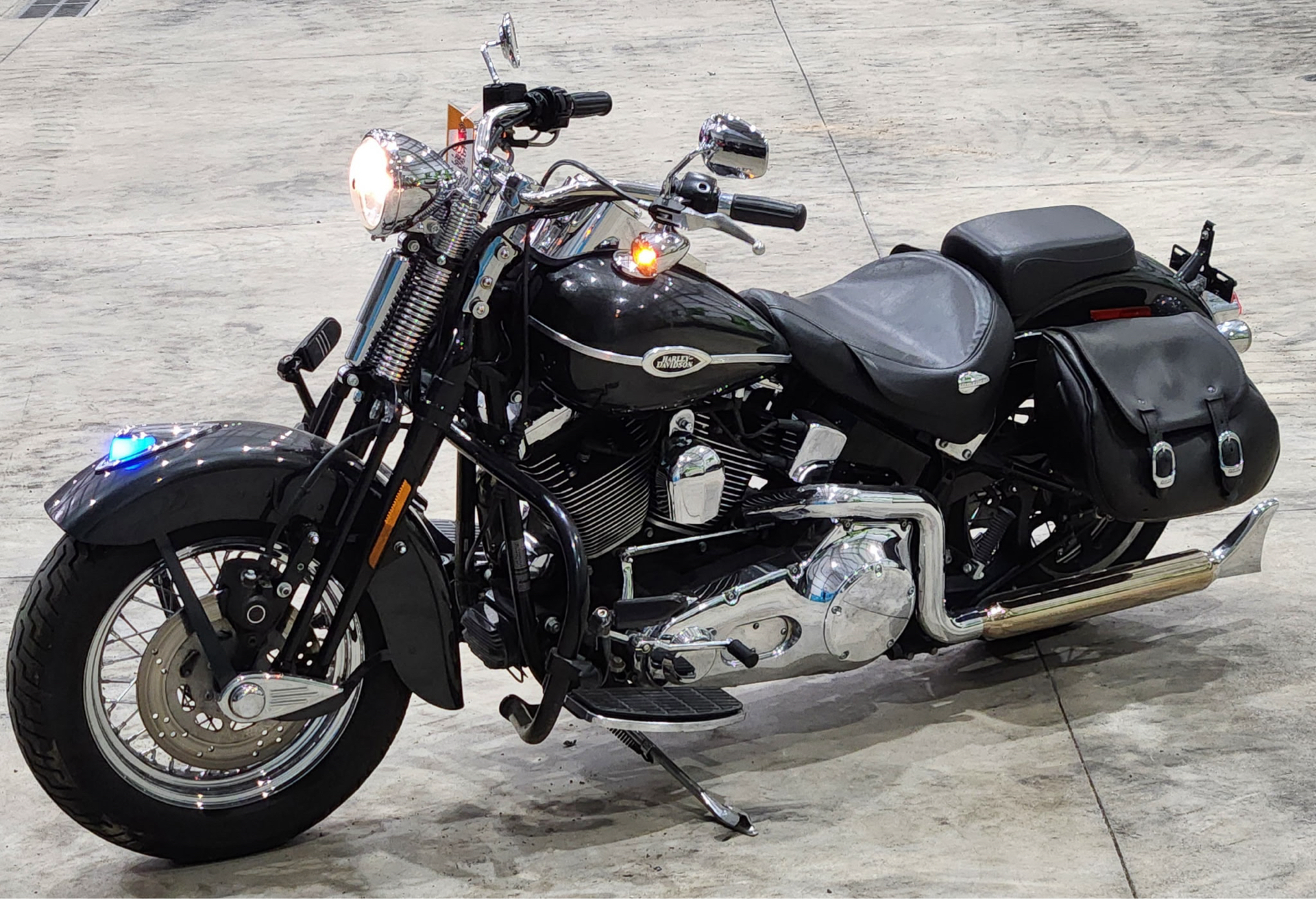 2005 Harley-Davidson FLSTSC/FLSTSCI Softail® Springer® Classic in Marietta, Ohio - Photo 2