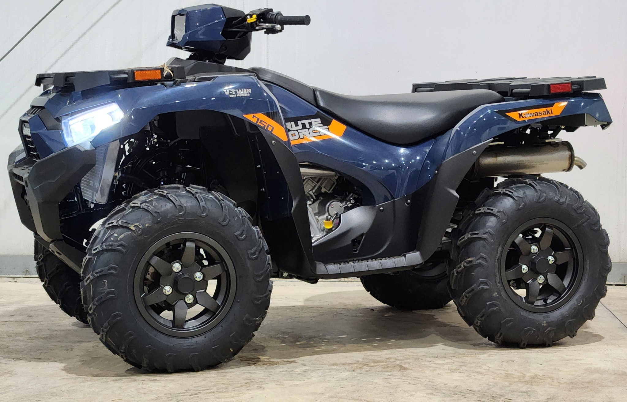 2026 Kawasaki Brute Force® 750 EPS 1