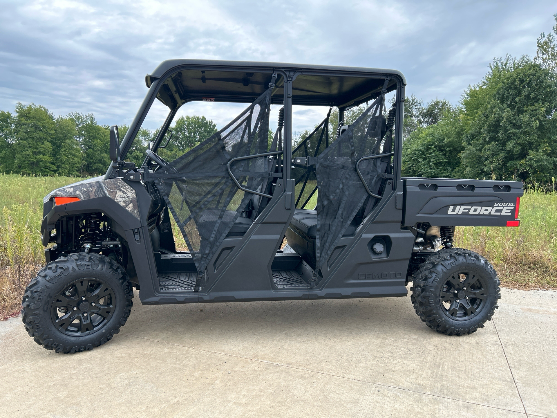2025 CFMOTO UForce 800 XL in Marietta, Ohio - Photo 1