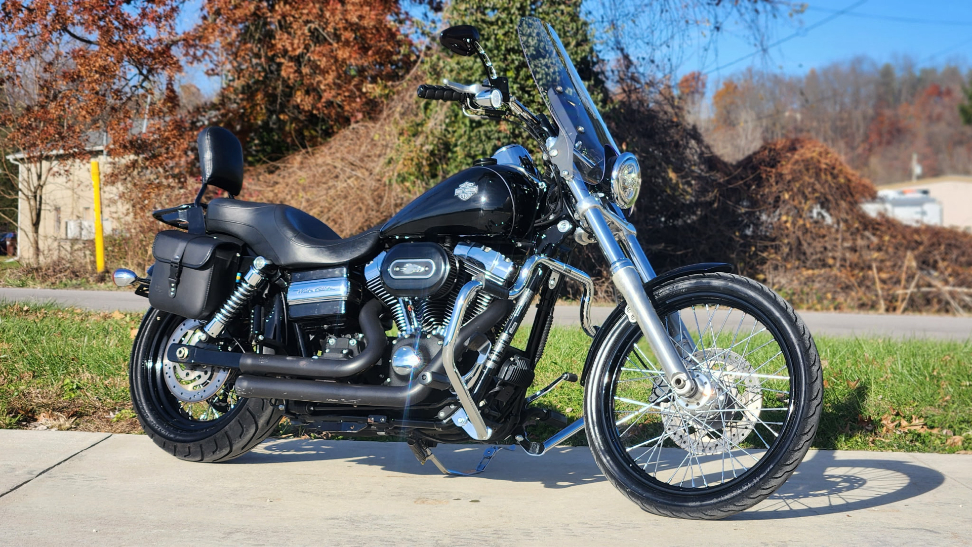 2011 Harley-Davidson Dyna® Wide Glide® in Marietta, Ohio - Photo 1